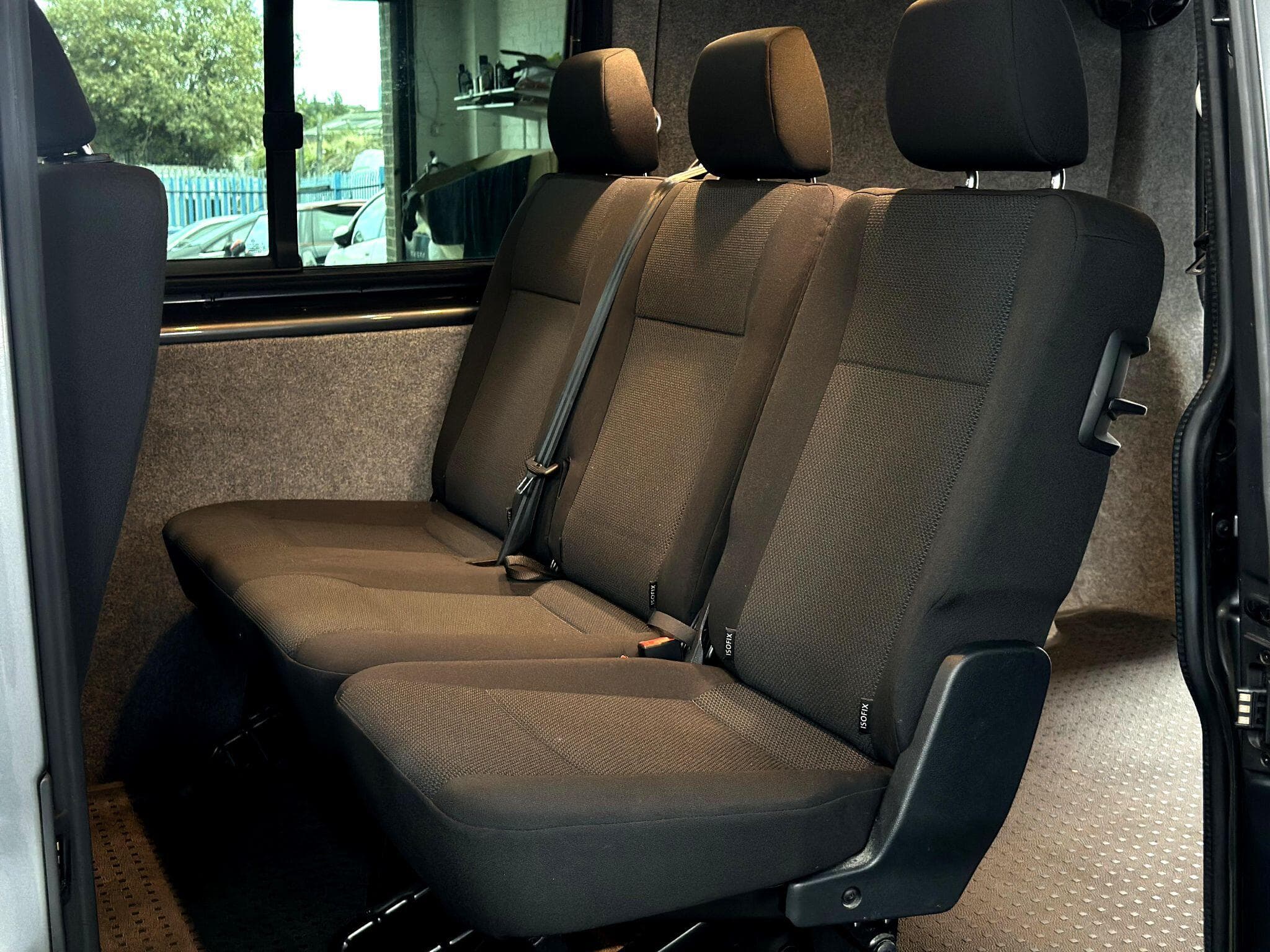 2018 Volkswagen Transporter - Thumbnail 41