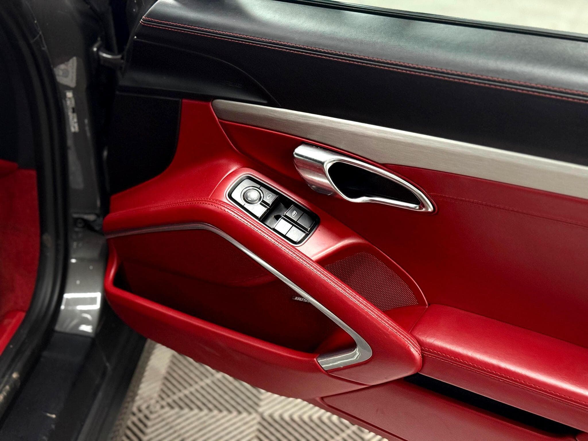 2015 Porsche 911 - Thumbnail 45