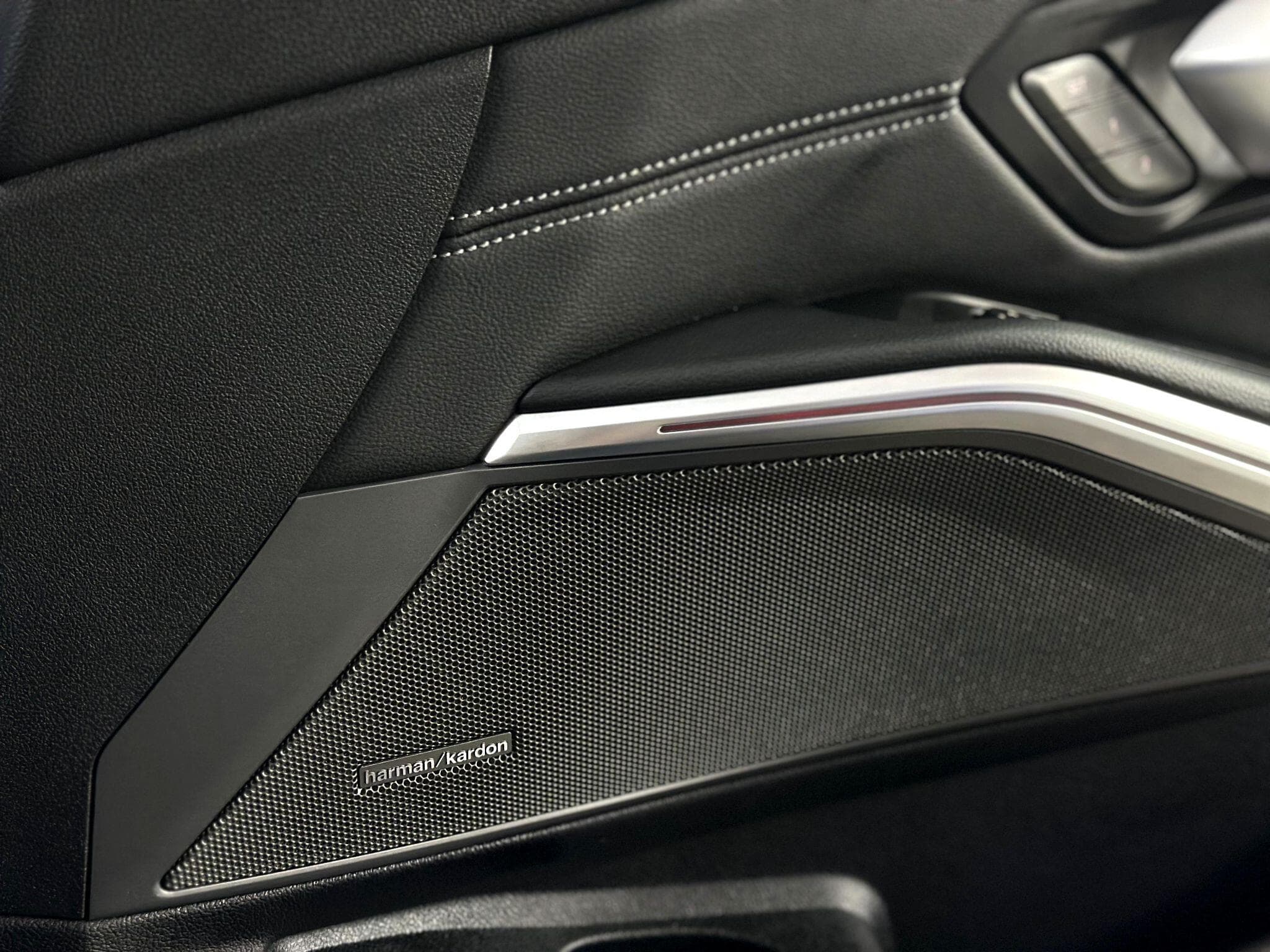 2019 BMW 3 Series - Thumbnail 42