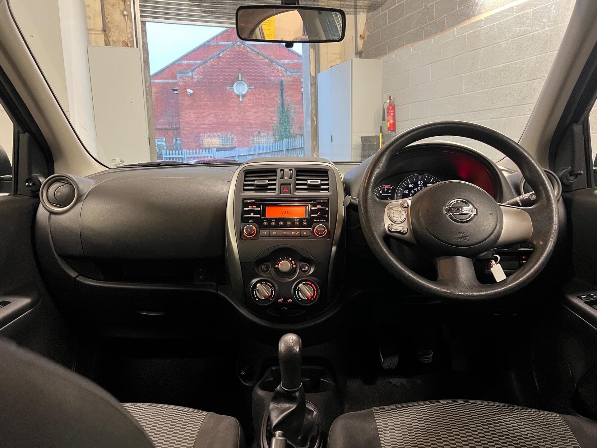 2016 Nissan Micra - Thumbnail 37