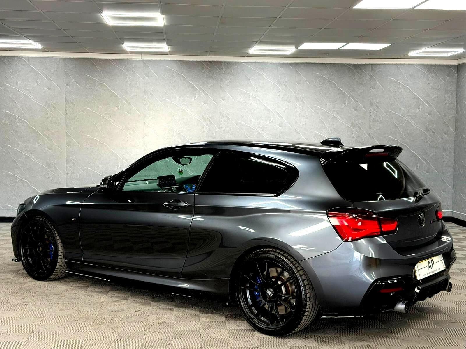 2017 BMW 1 Series - Thumbnail 22