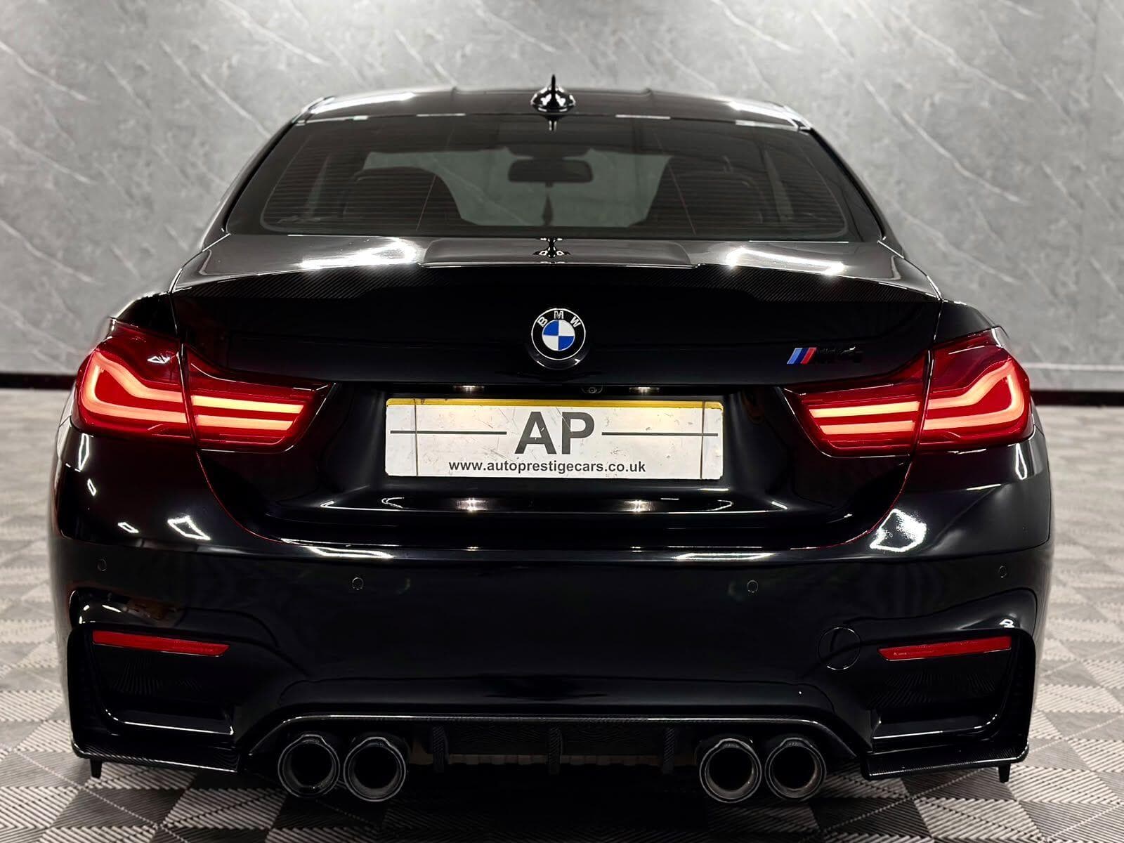 2017 BMW M4 - Thumbnail 7