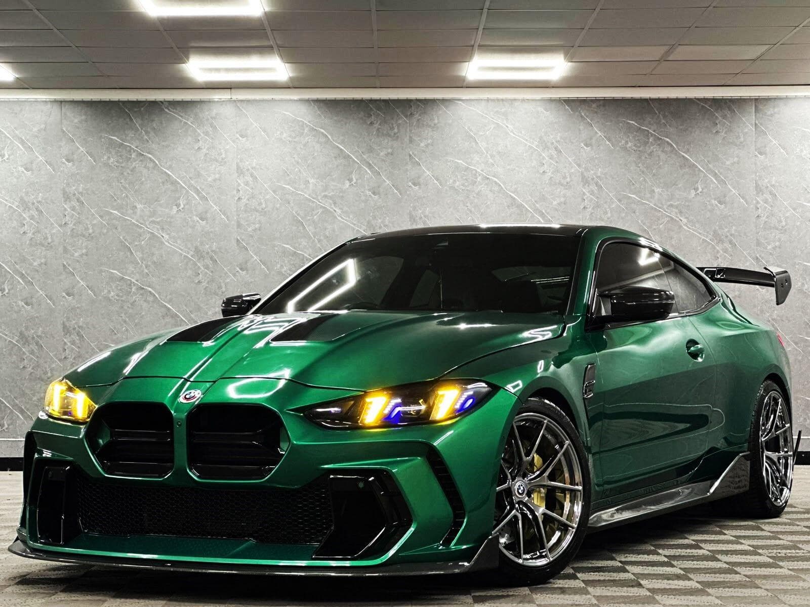 2023 BMW M4 - Thumbnail 2