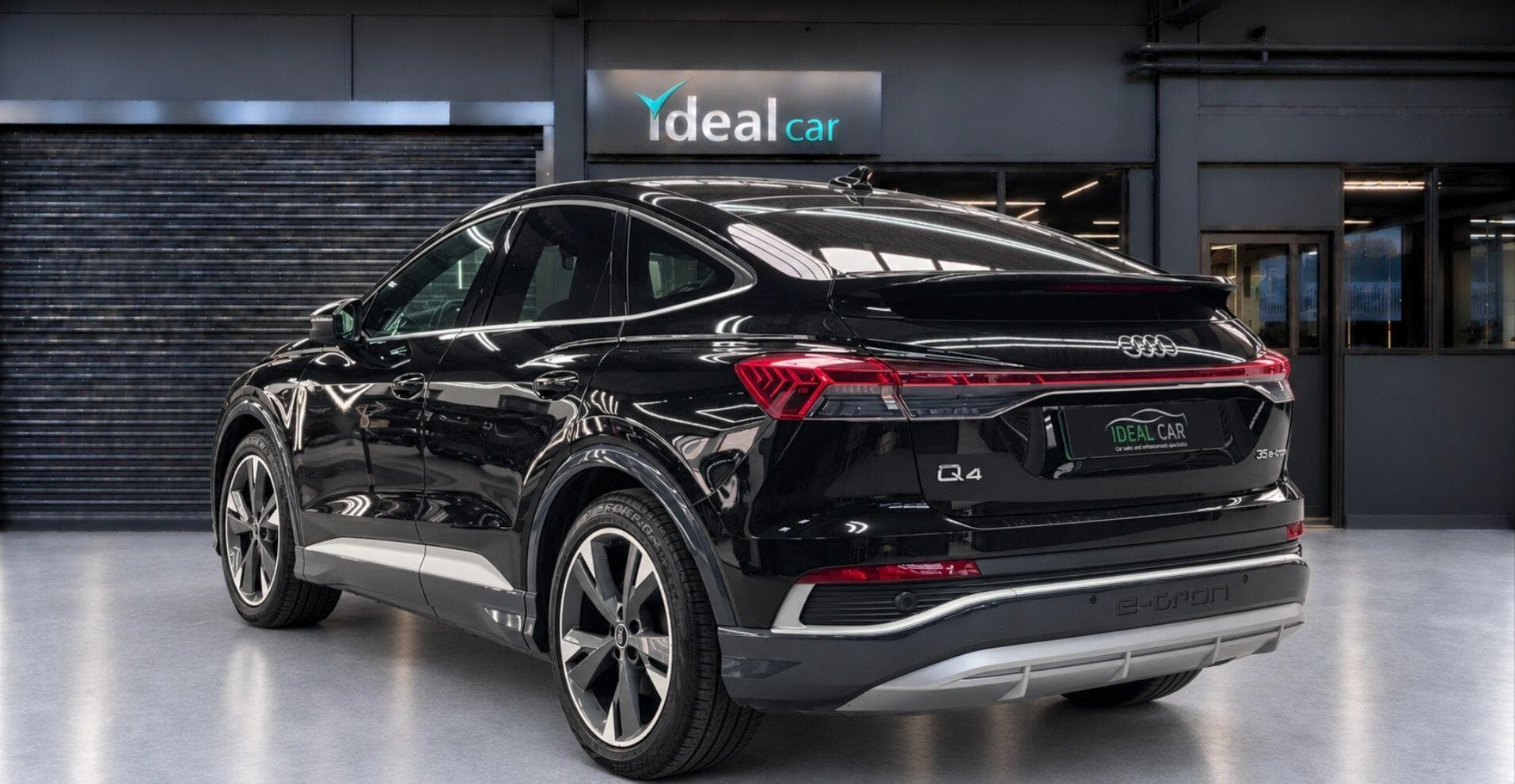2022 Audi Q4 e-tron - Thumbnail 2