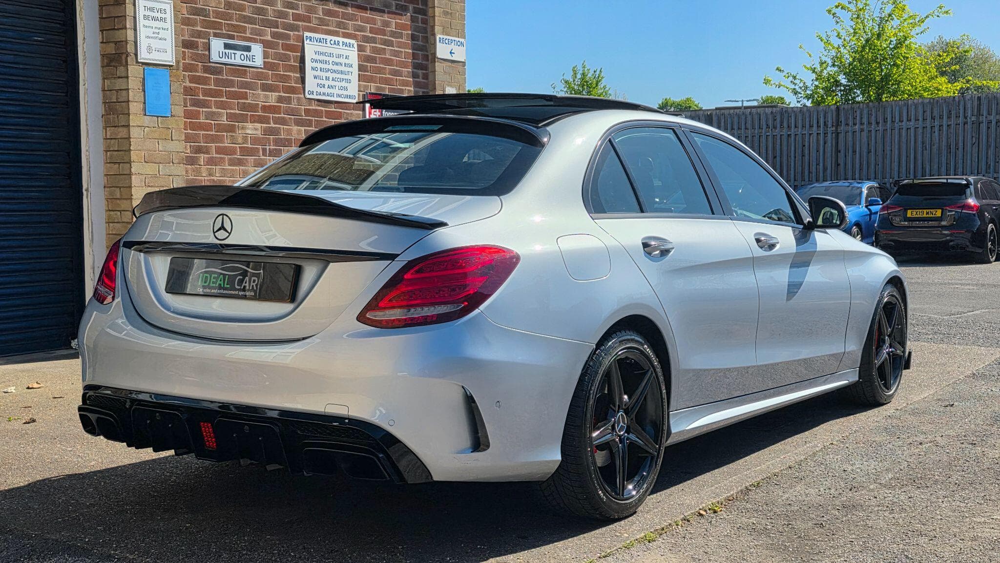2017 Mercedes-Benz C Class - Thumbnail 2