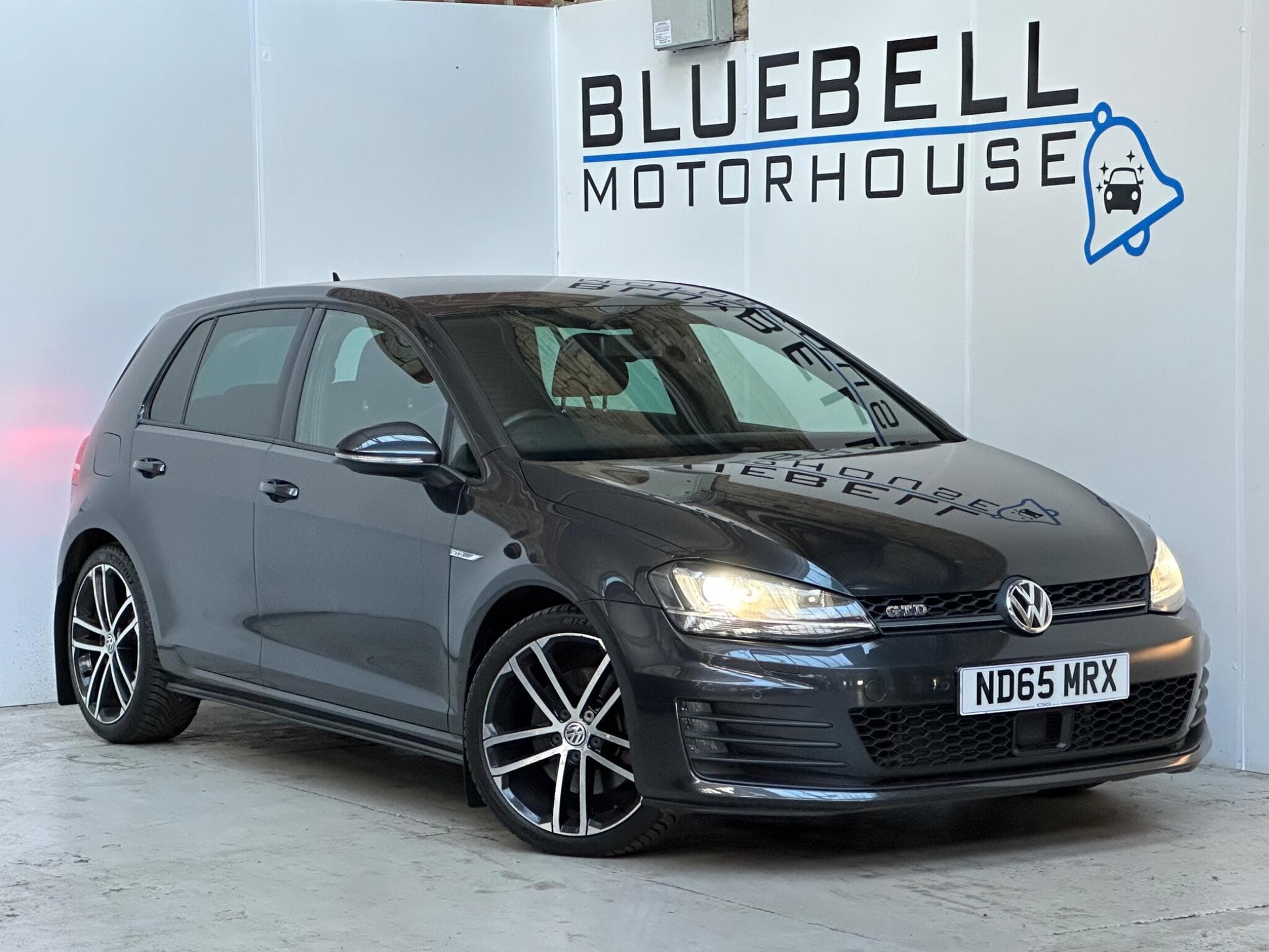 2015 Volkswagen Golf - Main