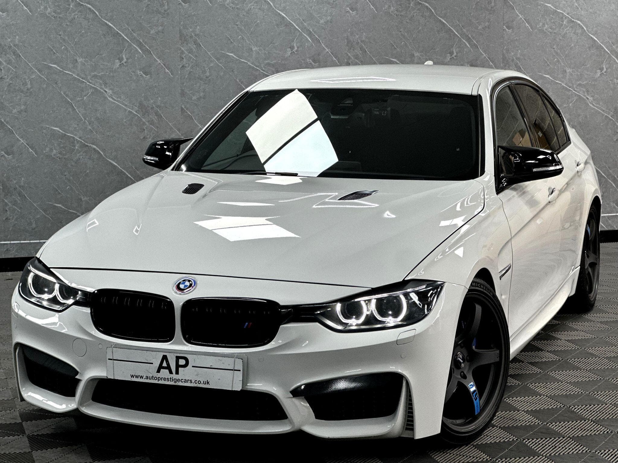 2015 BMW 3 Series - Thumbnail 11