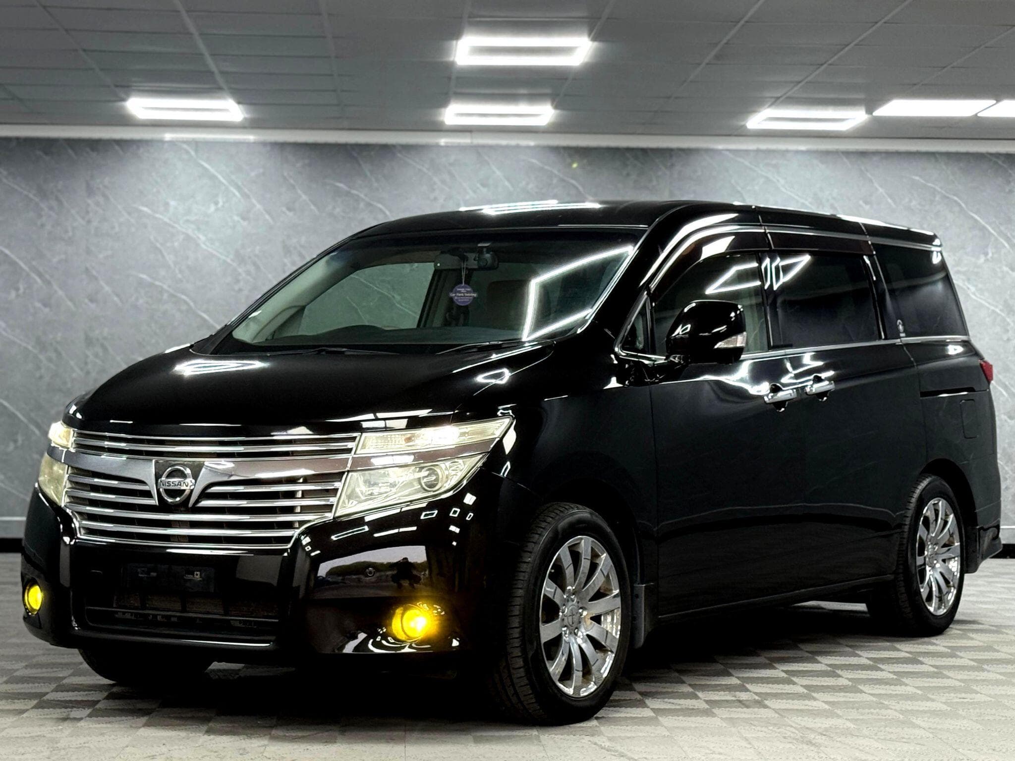 2011 Nissan Elgrand - Thumbnail 6