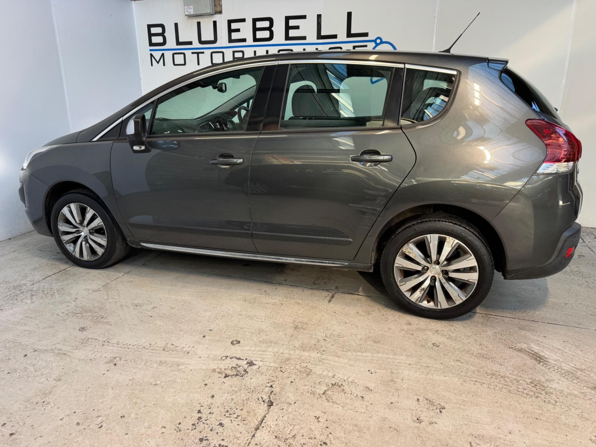 2016 Peugeot 3008 - Thumbnail 8