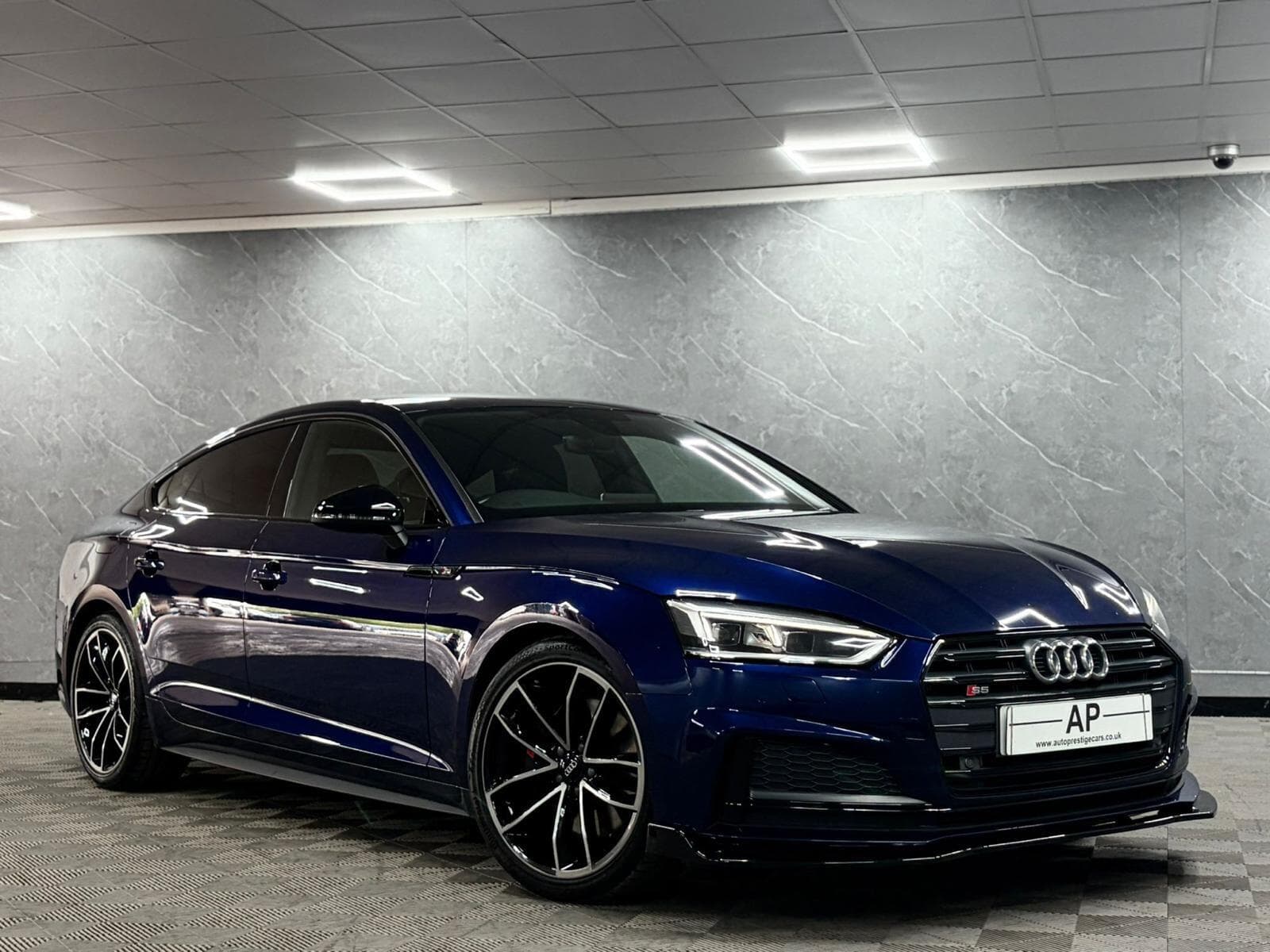 2017 Audi S5 - Image 2
