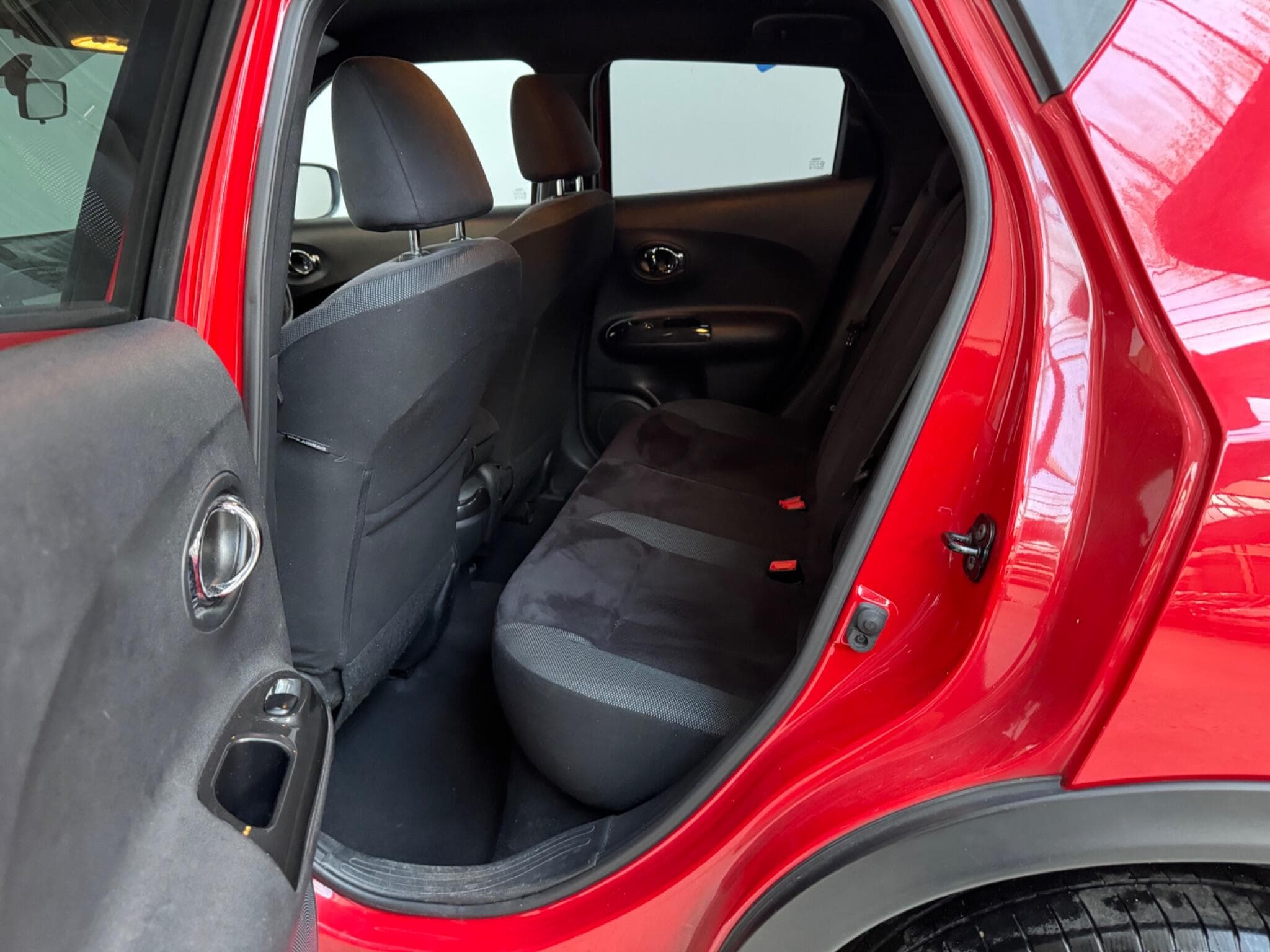 2014 Nissan Juke - Thumbnail 11