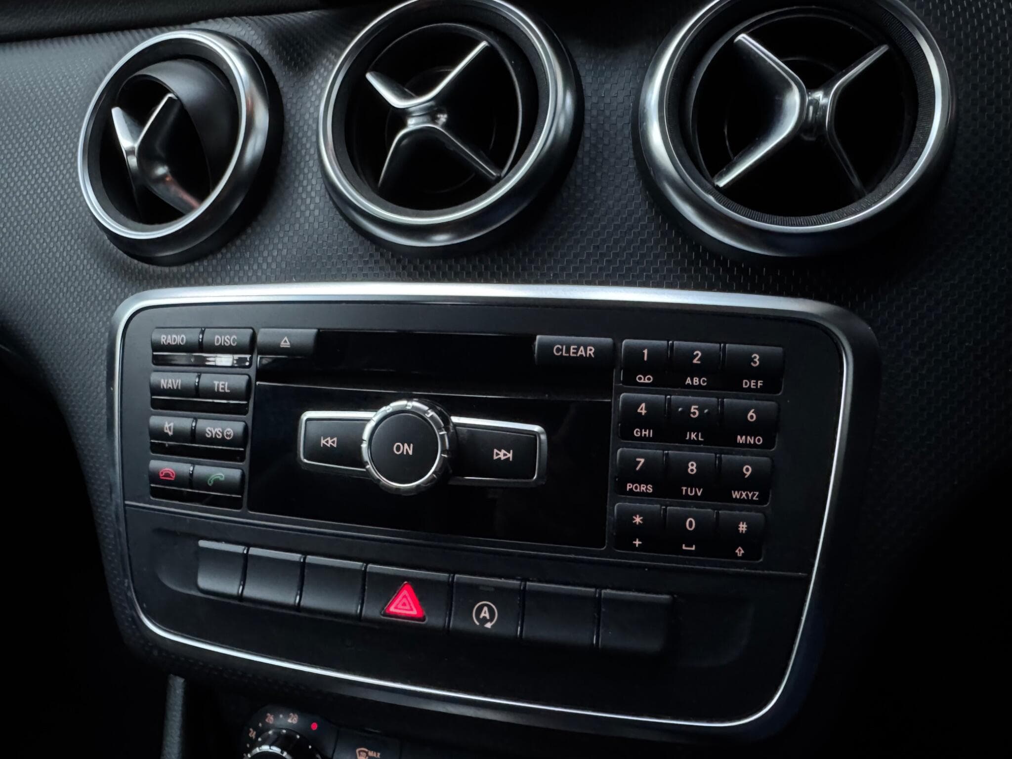 2015 Mercedes-Benz A Class - Thumbnail 16