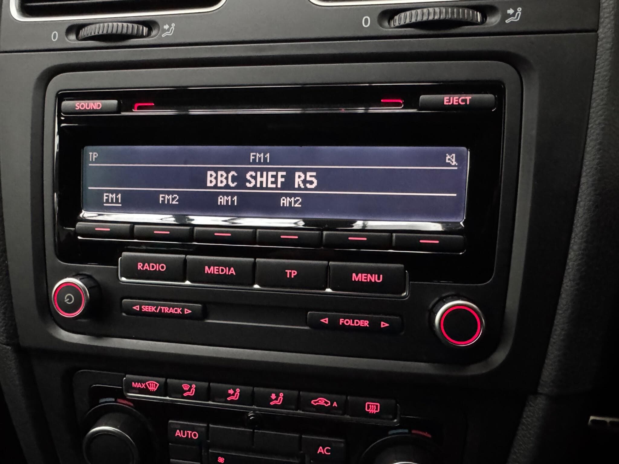 2011 Volkswagen Golf - Thumbnail 13