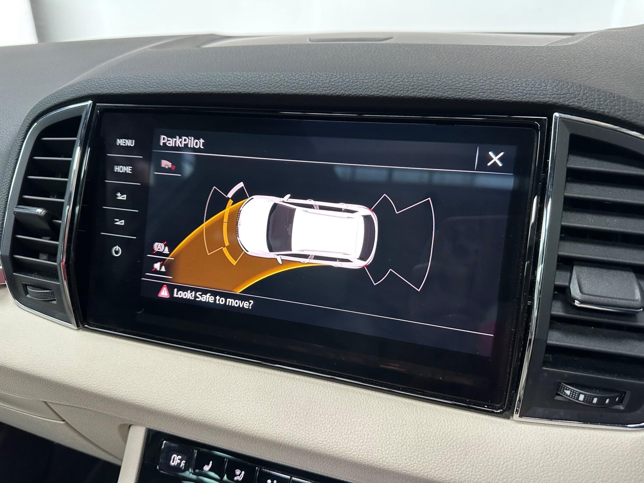 2018 Skoda Karoq - Thumbnail 14