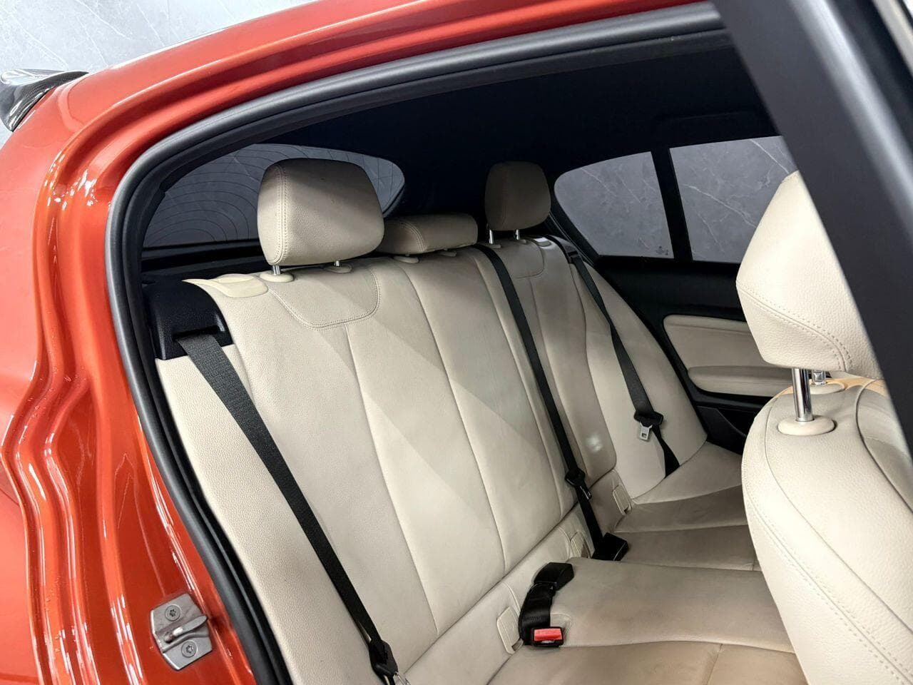 2017 BMW 1 Series - Thumbnail 37