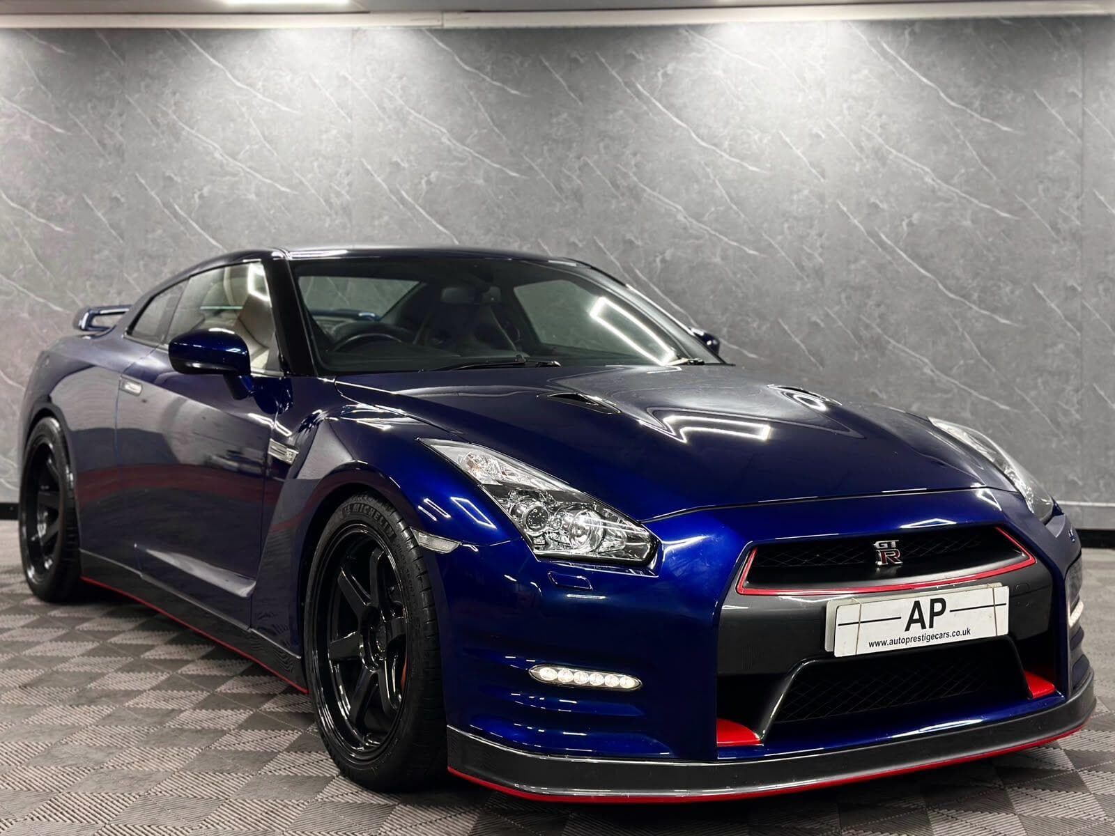 2012 Nissan GT-R - Thumbnail 25