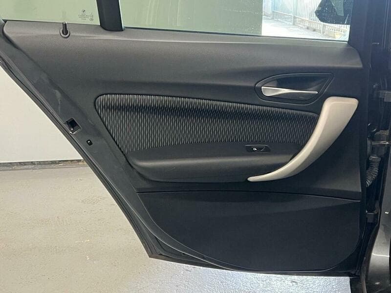 2014 BMW 1 Series - Thumbnail 52