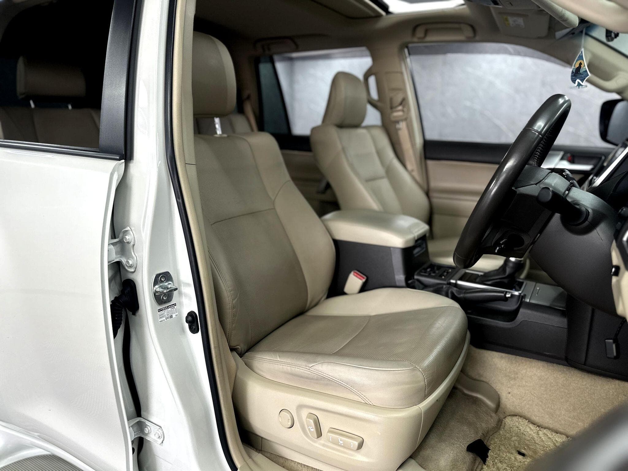 2022 Toyota Land Cruiser - Thumbnail 42