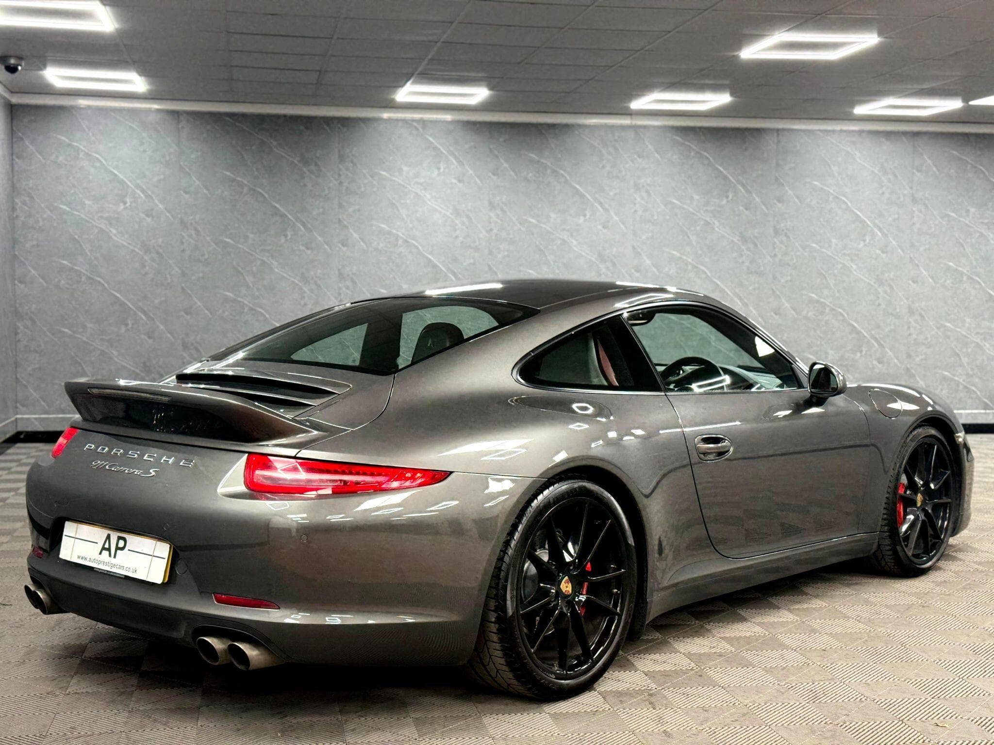 2015 Porsche 911 - Thumbnail 32