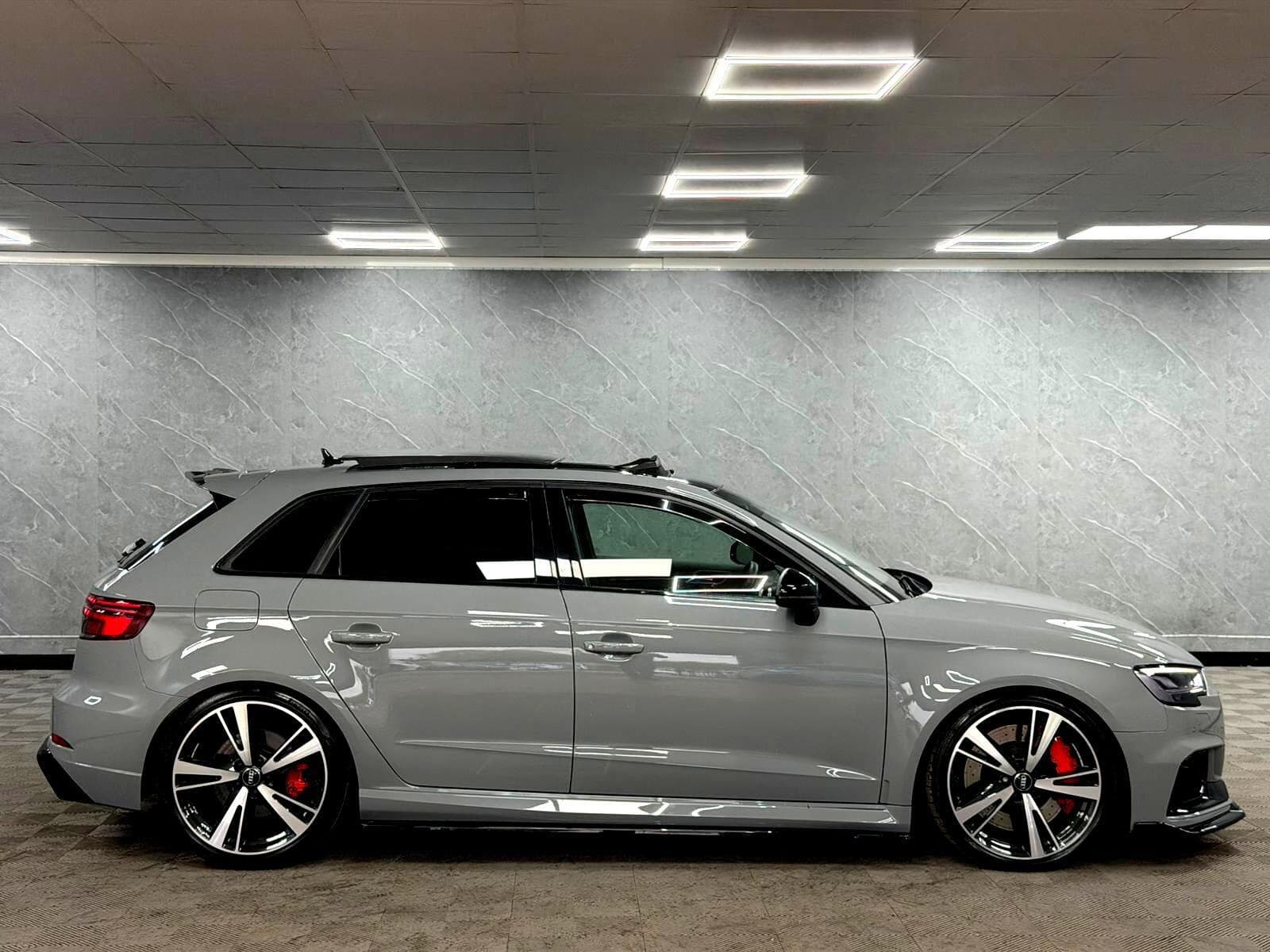 2020 Audi RS3 - Thumbnail 35