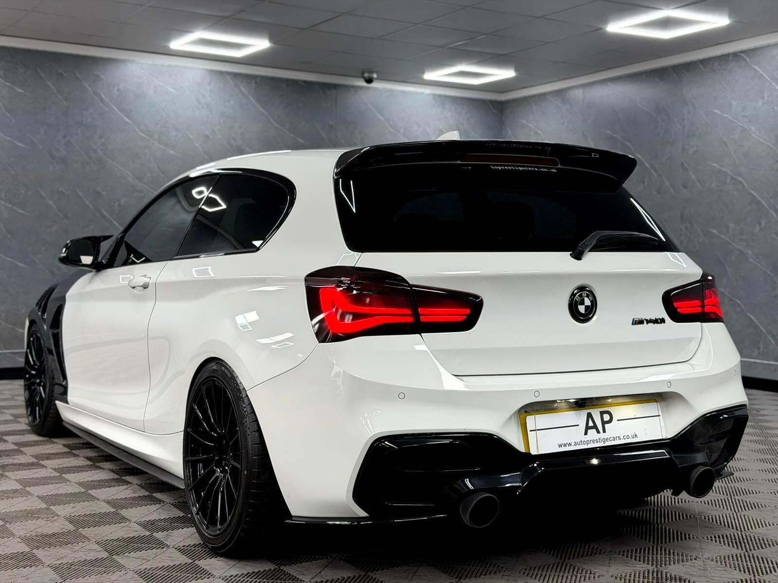 2019 BMW 1 Series - Thumbnail 17