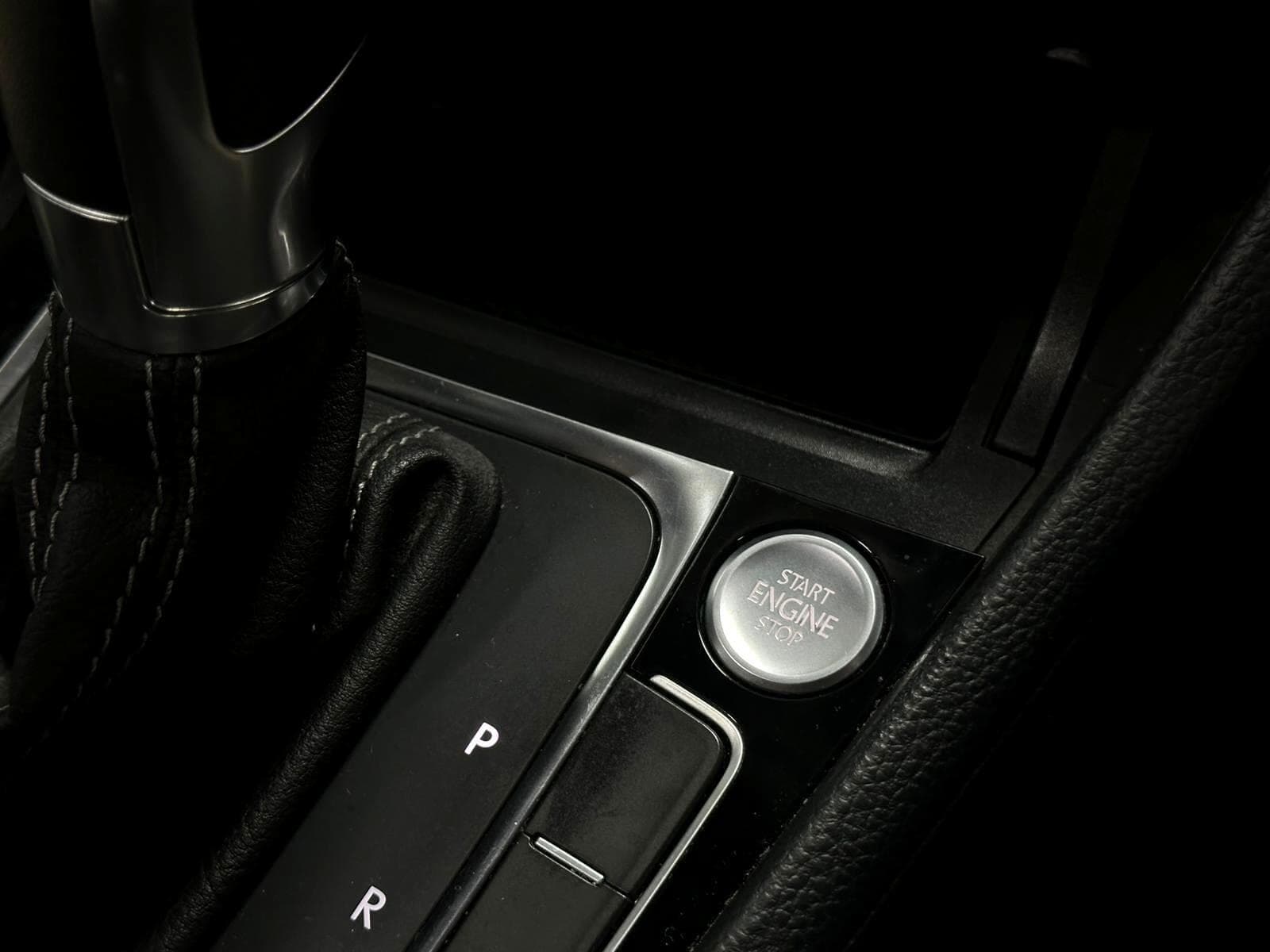 2015 Volkswagen Golf - Thumbnail 34