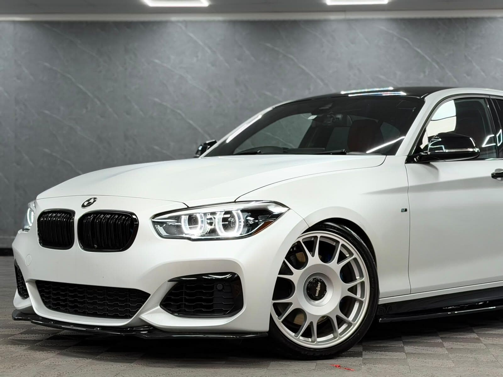 2017 BMW 1 Series - Thumbnail 8