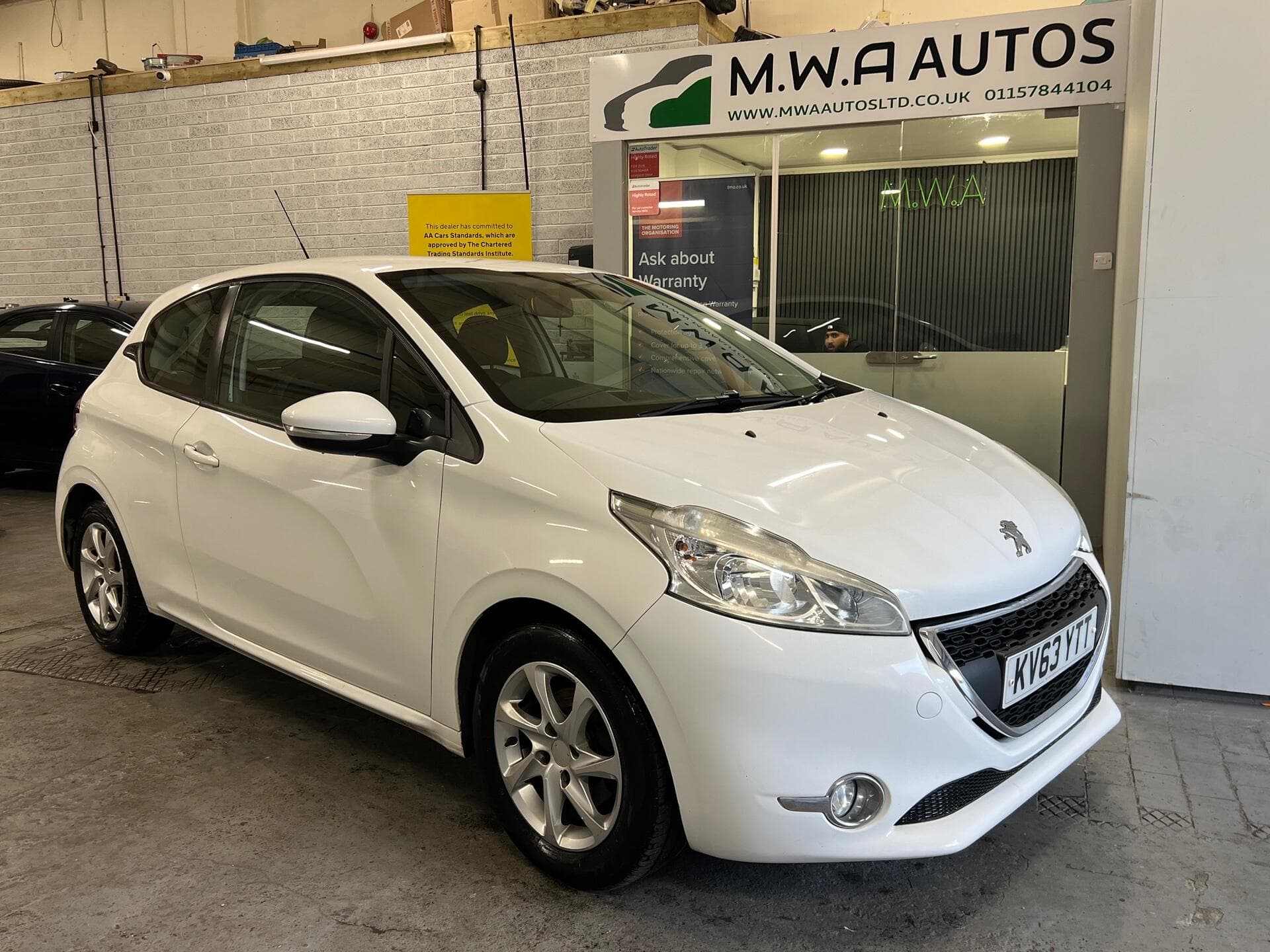 2013 Peugeot 208 - Image 1