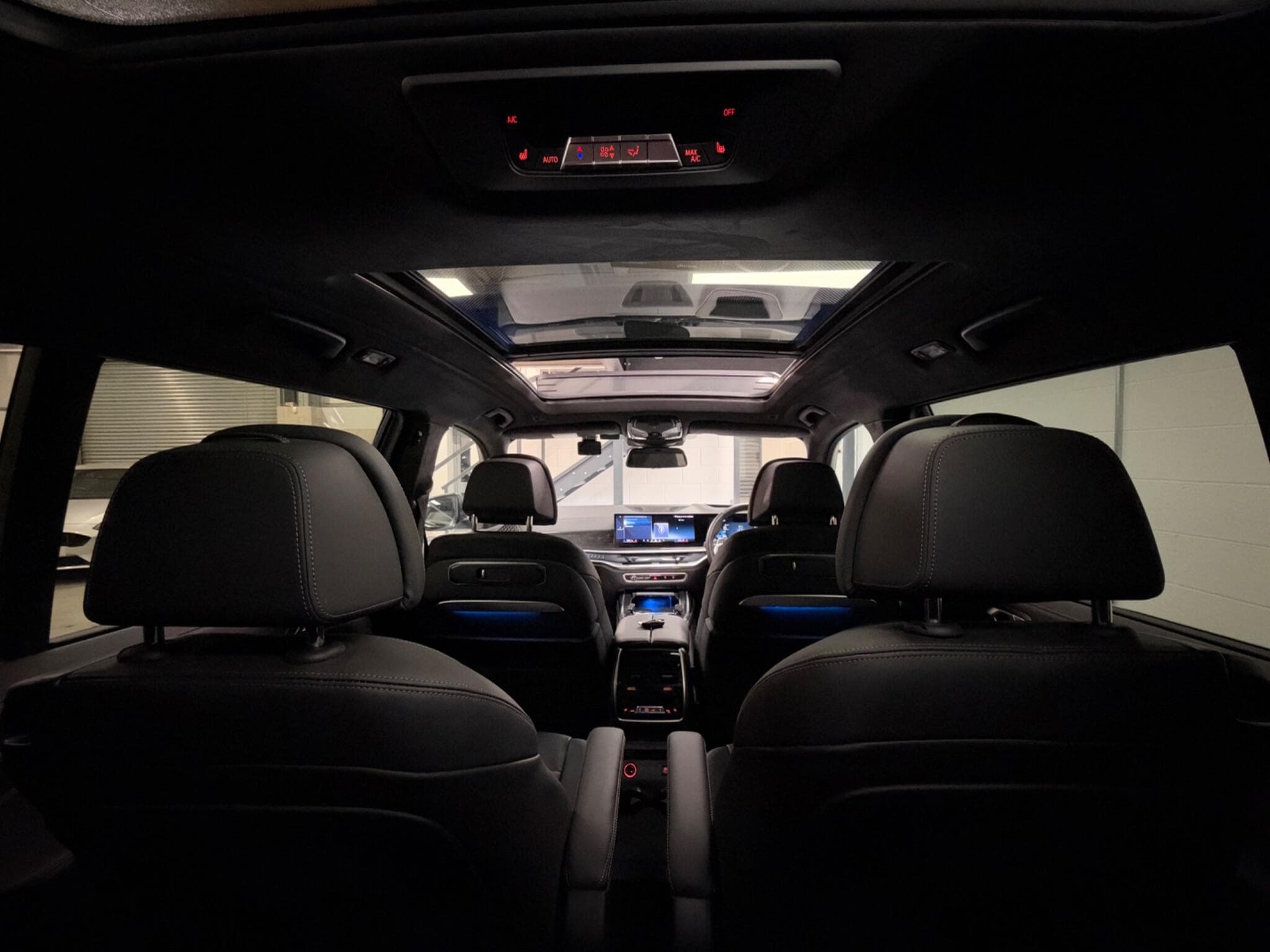 2024 BMW X7 - Thumbnail 27