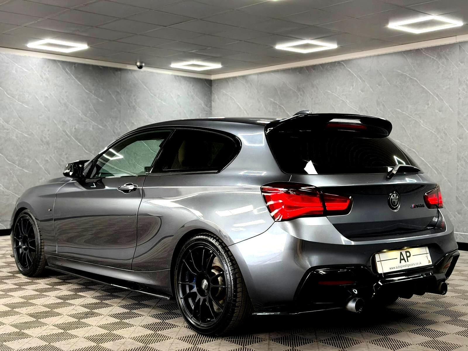 2017 BMW 1 Series - Thumbnail 18