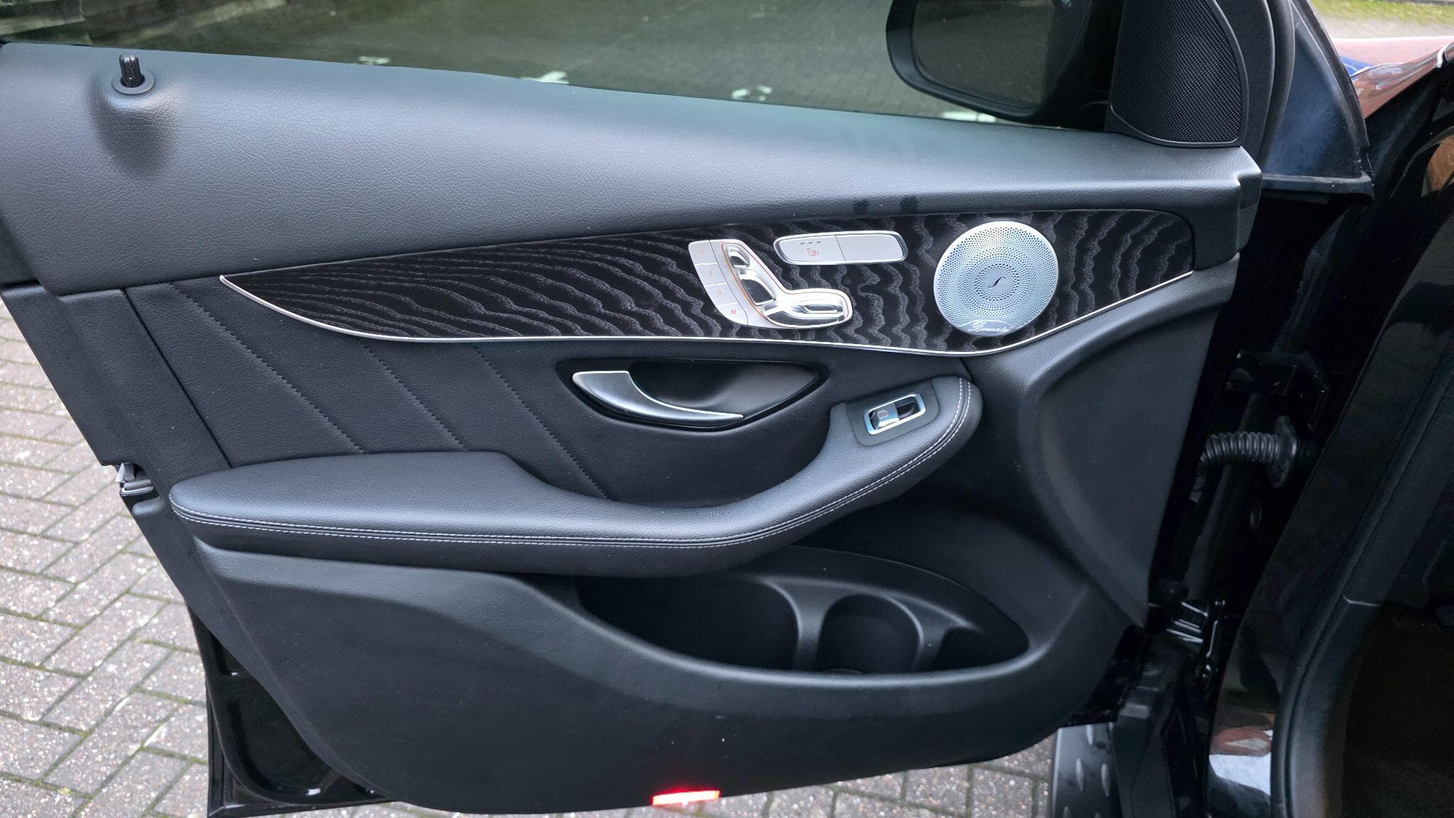 2018 Mercedes-Benz GLC - Thumbnail 17