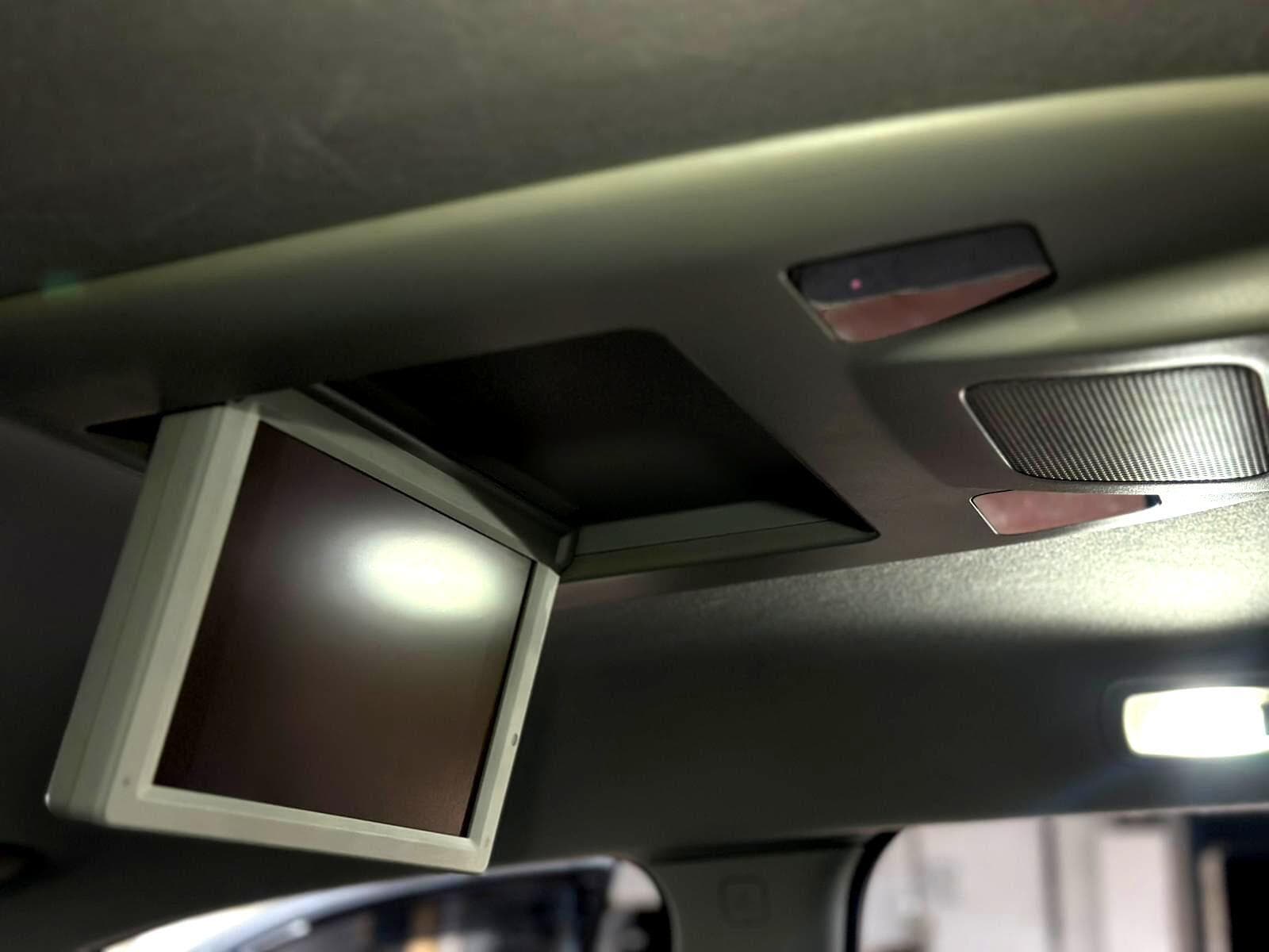 2015 Nissan Elgrand - Thumbnail 34