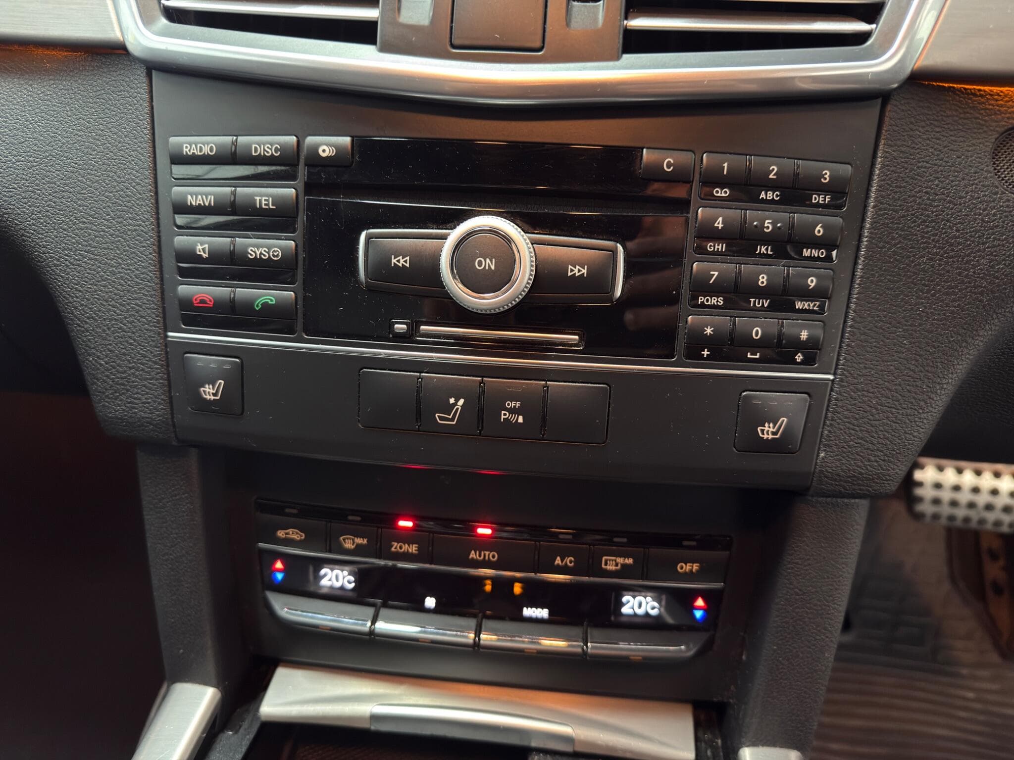 2010 Mercedes-Benz E Class - Thumbnail 27