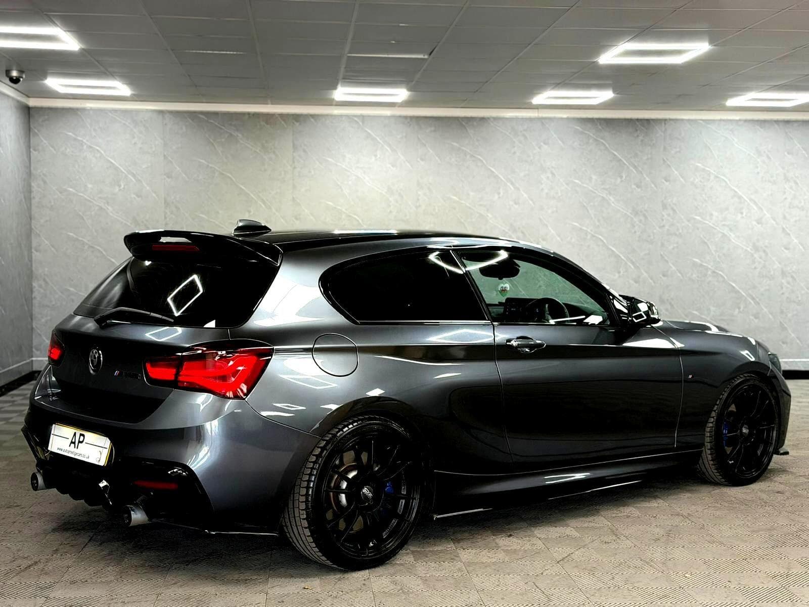 2017 BMW 1 Series - Thumbnail 24