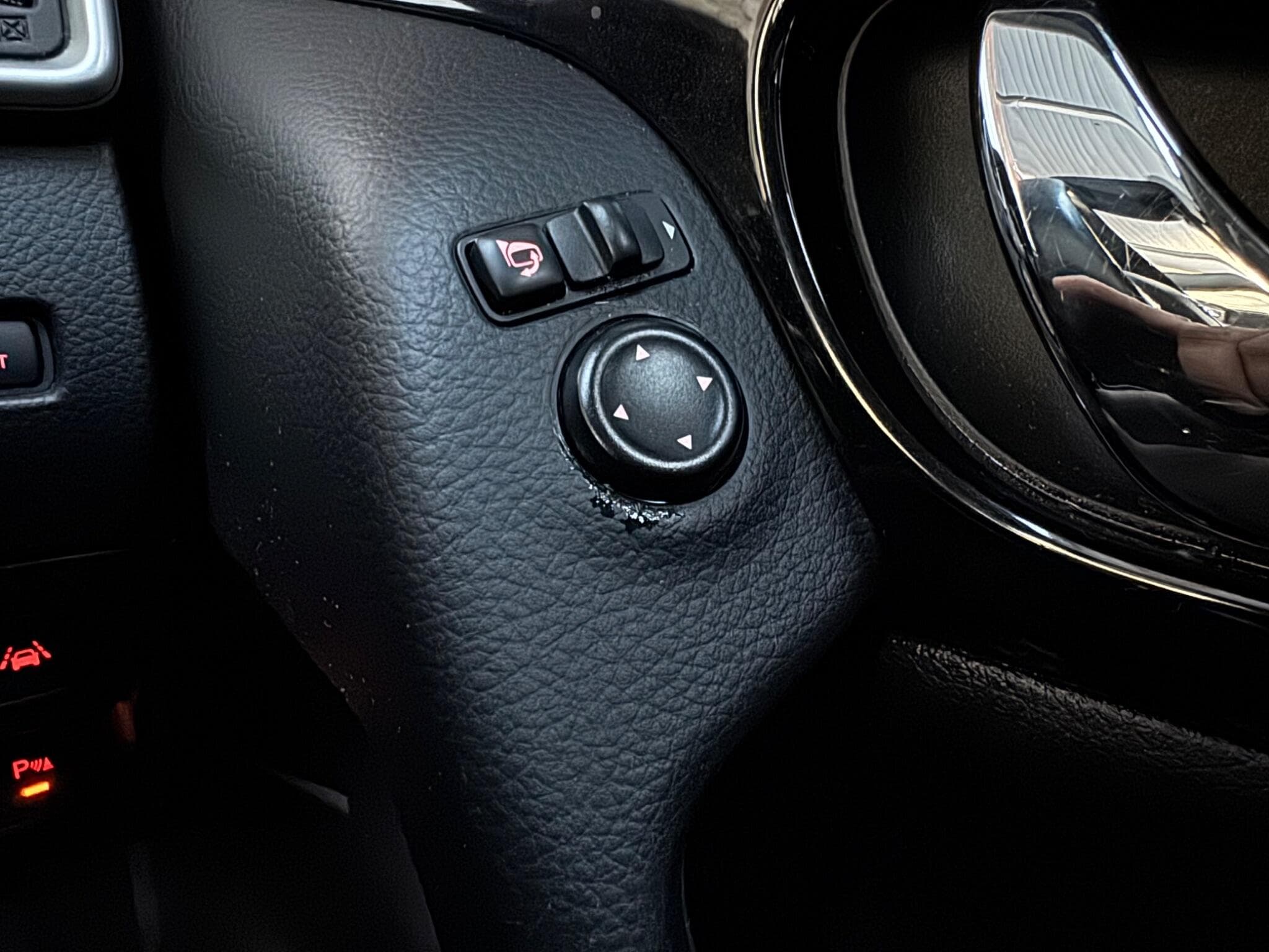 2016 Nissan Qashqai - Thumbnail 25