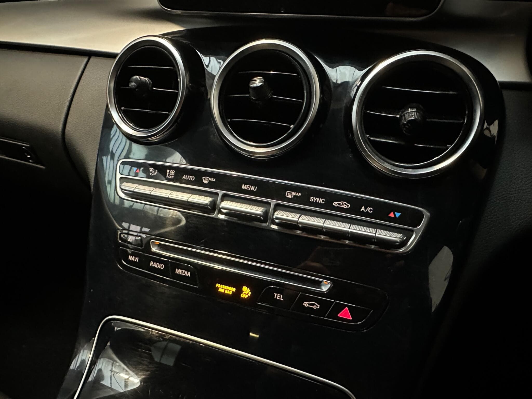 2018 Mercedes-Benz C Class - Thumbnail 20