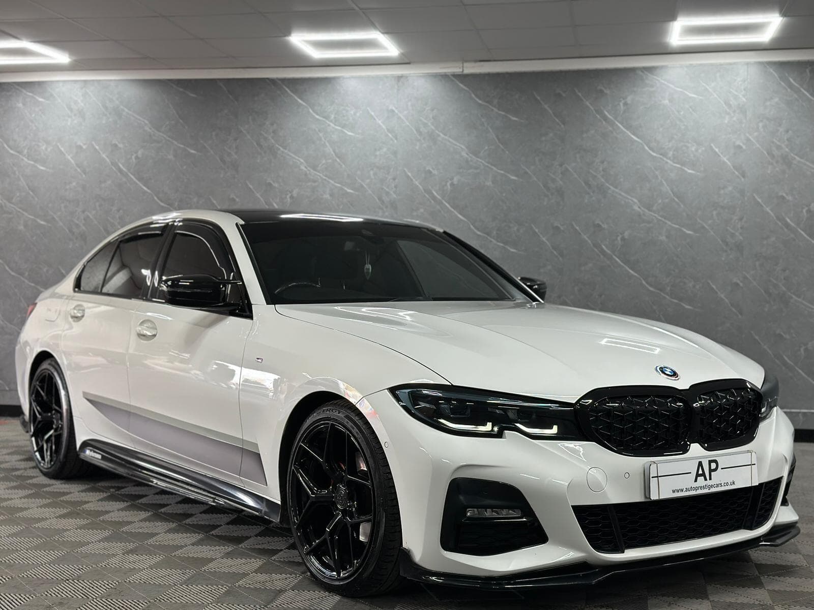 2020 BMW 3 Series - Thumbnail 30