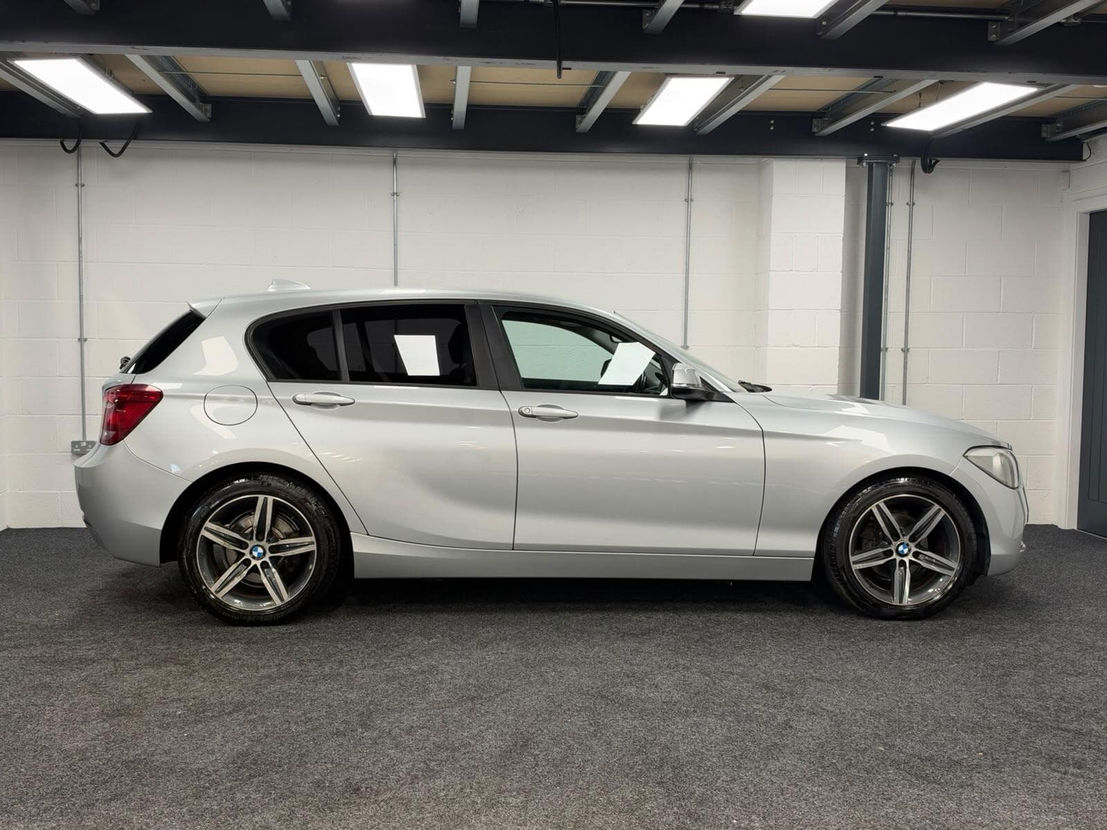 2012 BMW 1 Series - Thumbnail 8