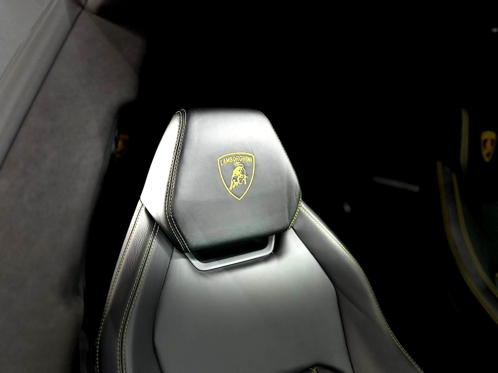 2022 Lamborghini Urus - Thumbnail 73