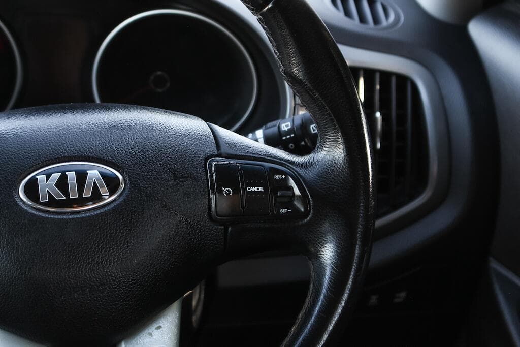 2015 Kia Sportage - Thumbnail 26