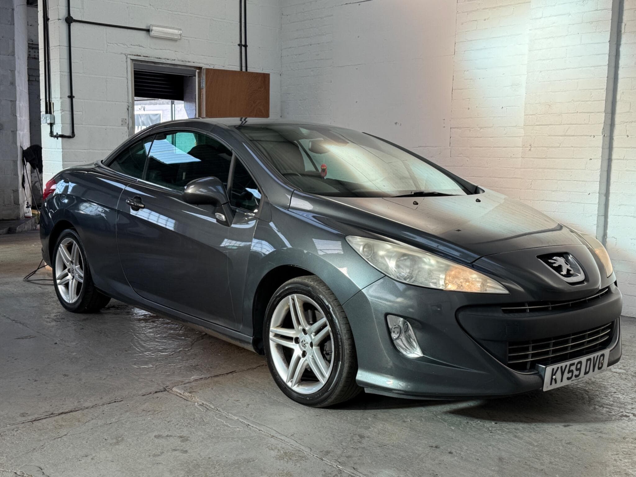 2009 Peugeot 308 CC - Main