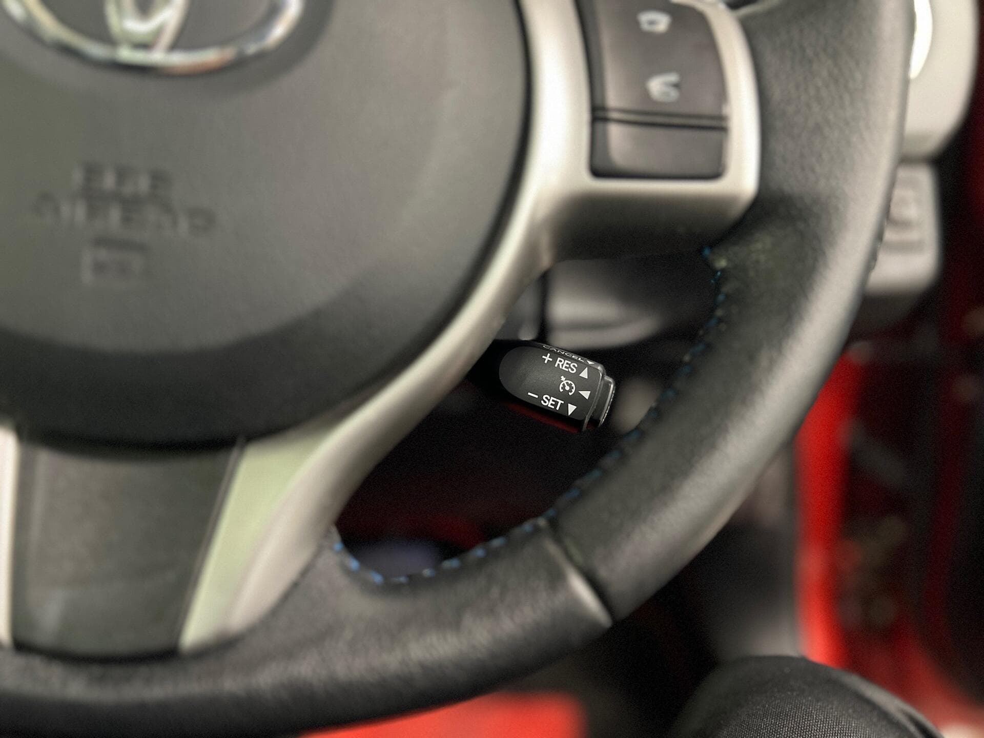 2014 Toyota Yaris - Thumbnail 31