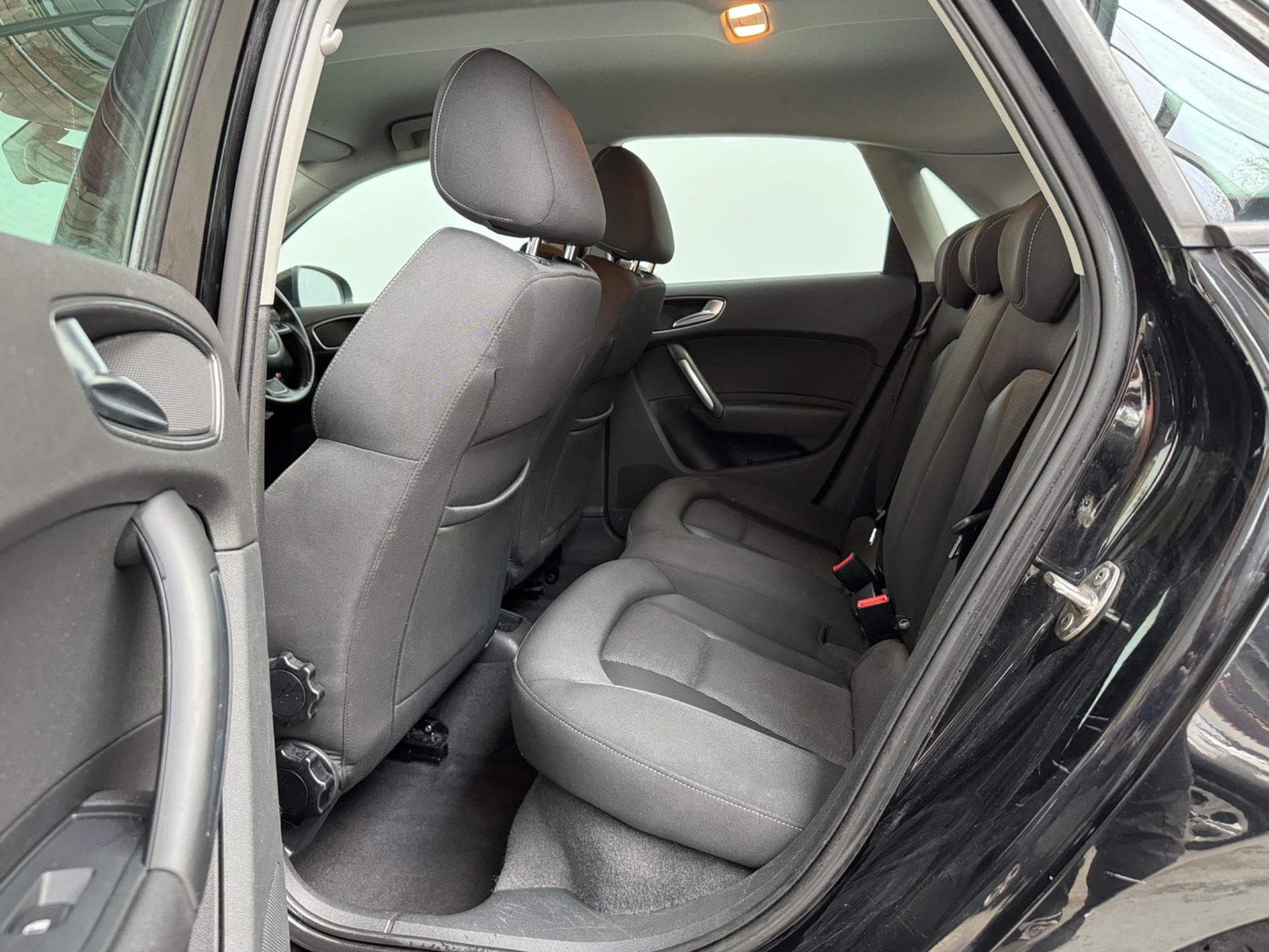 2012 Audi A1 - Thumbnail 10