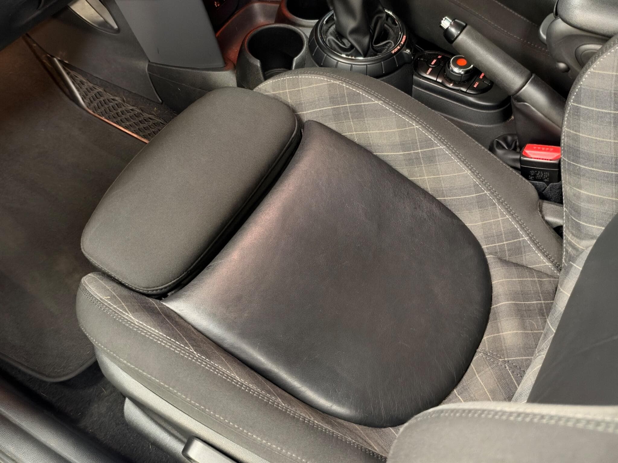 2015 MINI Hatch - Thumbnail 37