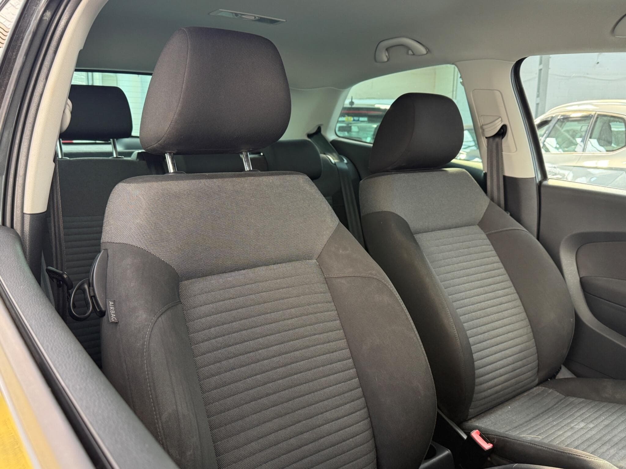2013 Volkswagen Polo - Thumbnail 10