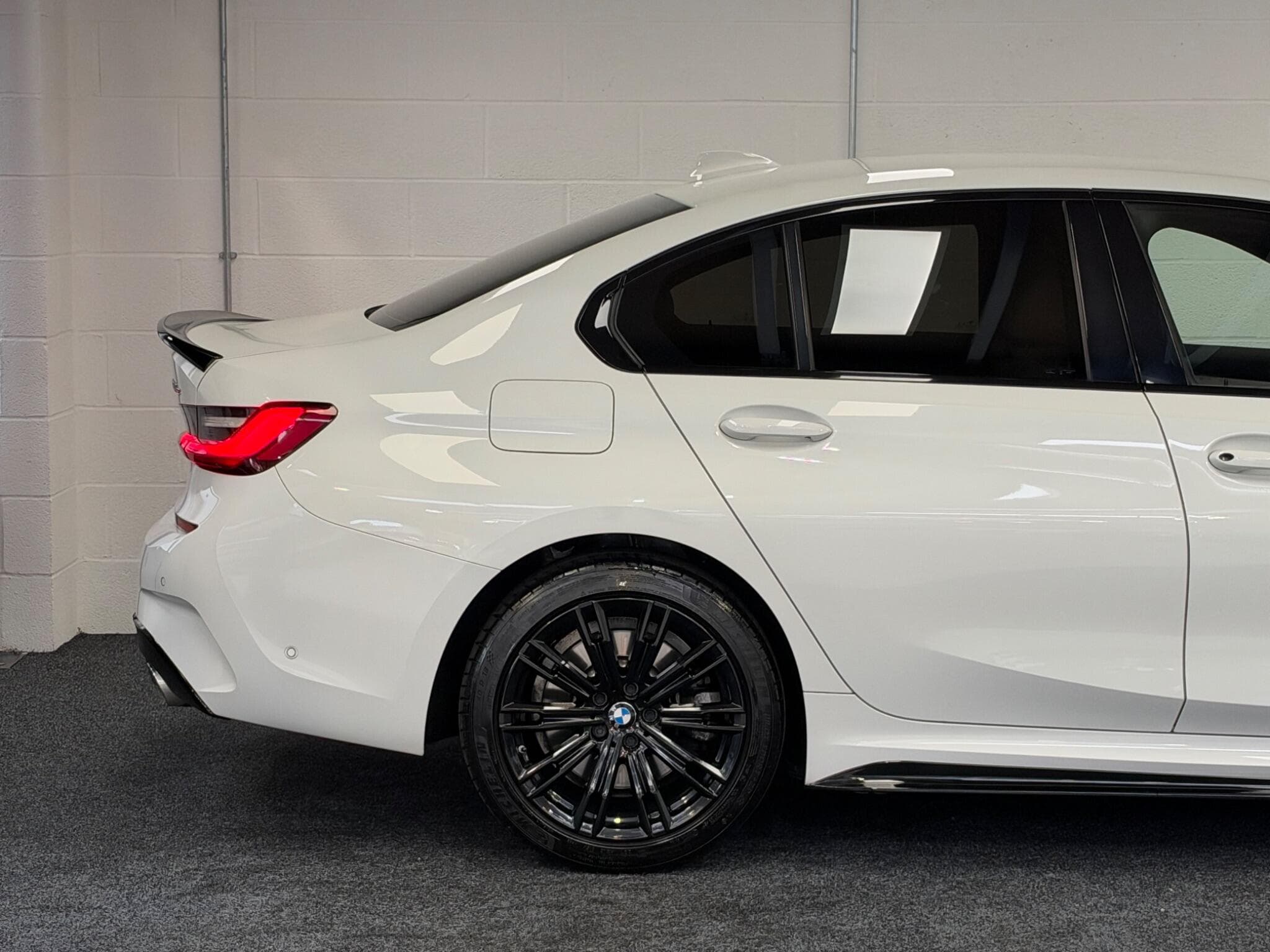 2020 BMW 3 Series - Thumbnail 34