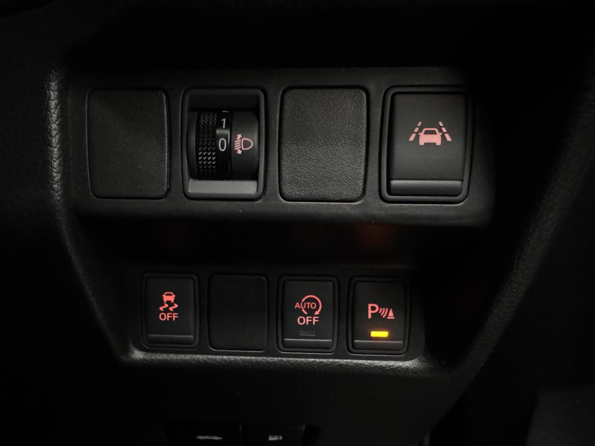 2016 Nissan Qashqai - Thumbnail 24