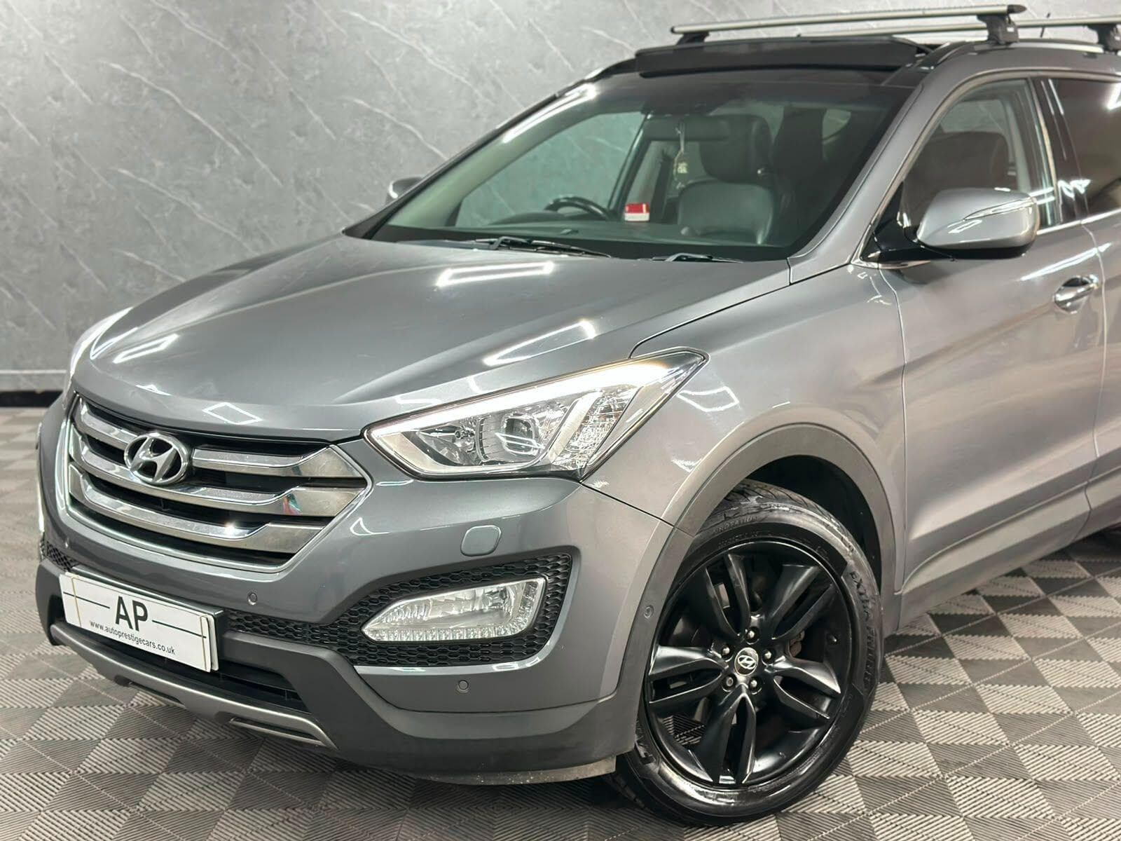 2013 Hyundai Santa Fe - Thumbnail 9