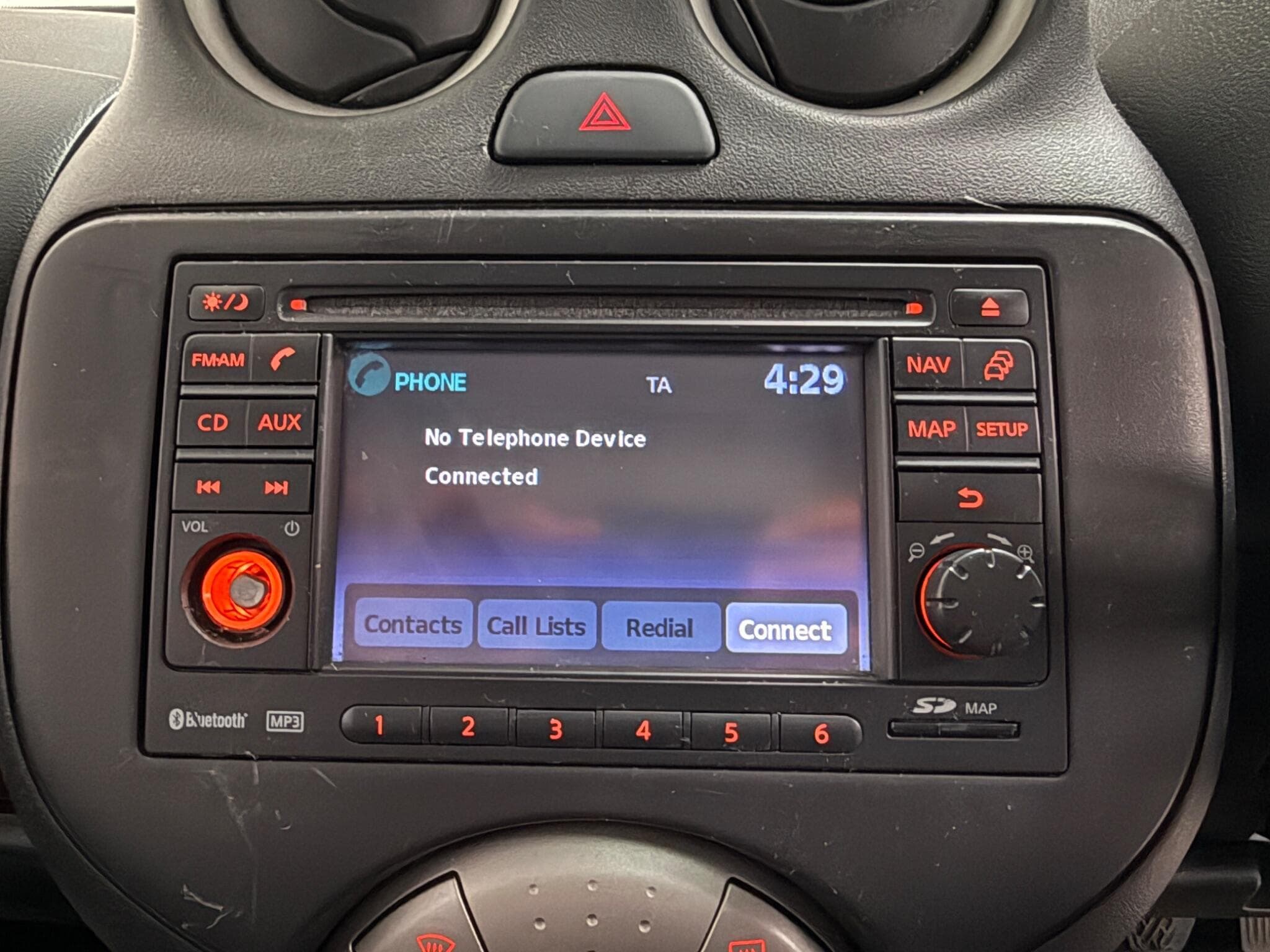 2012 Nissan Micra - Thumbnail 11