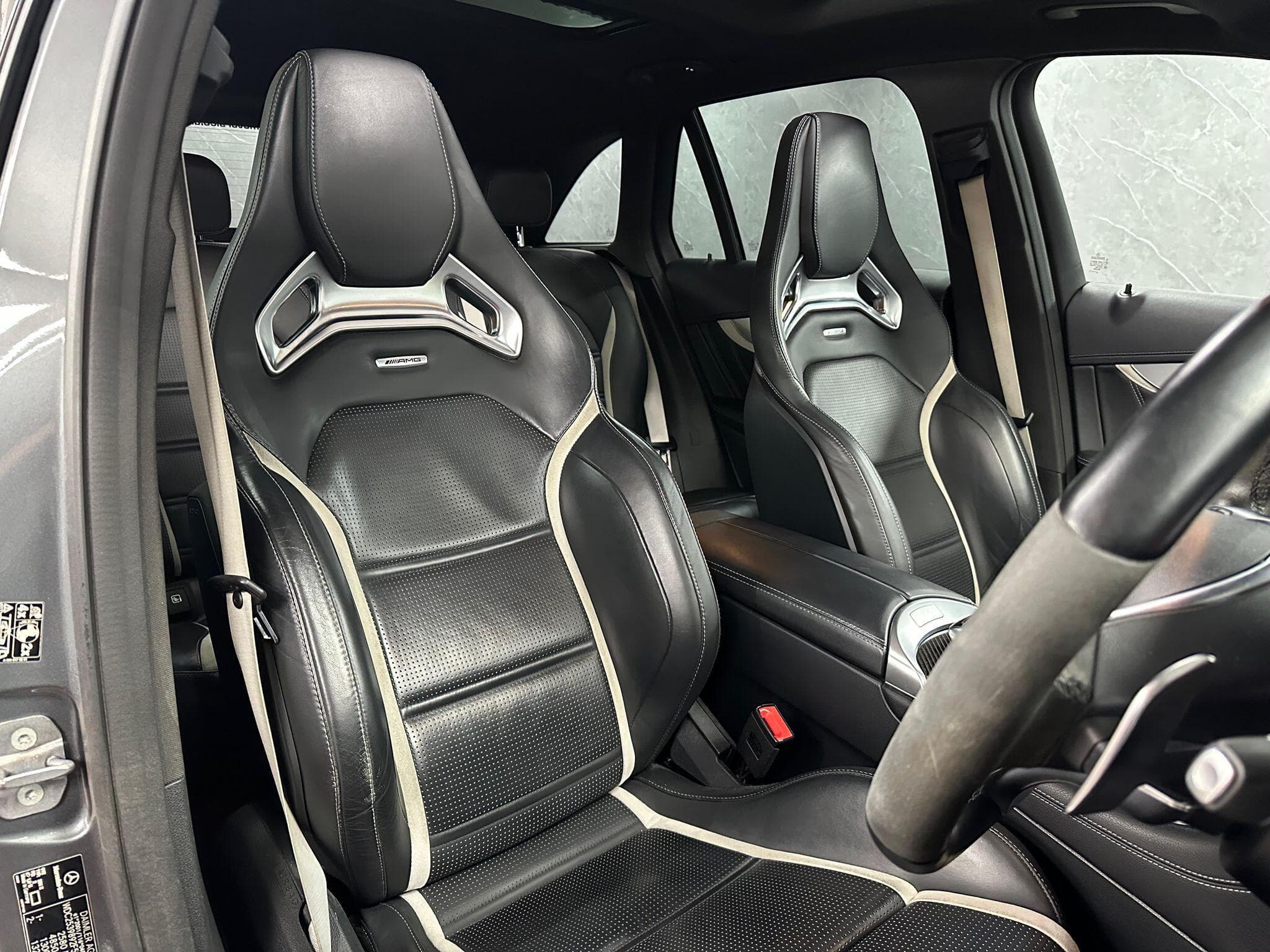 2019 Mercedes-Benz GLC - Thumbnail 8